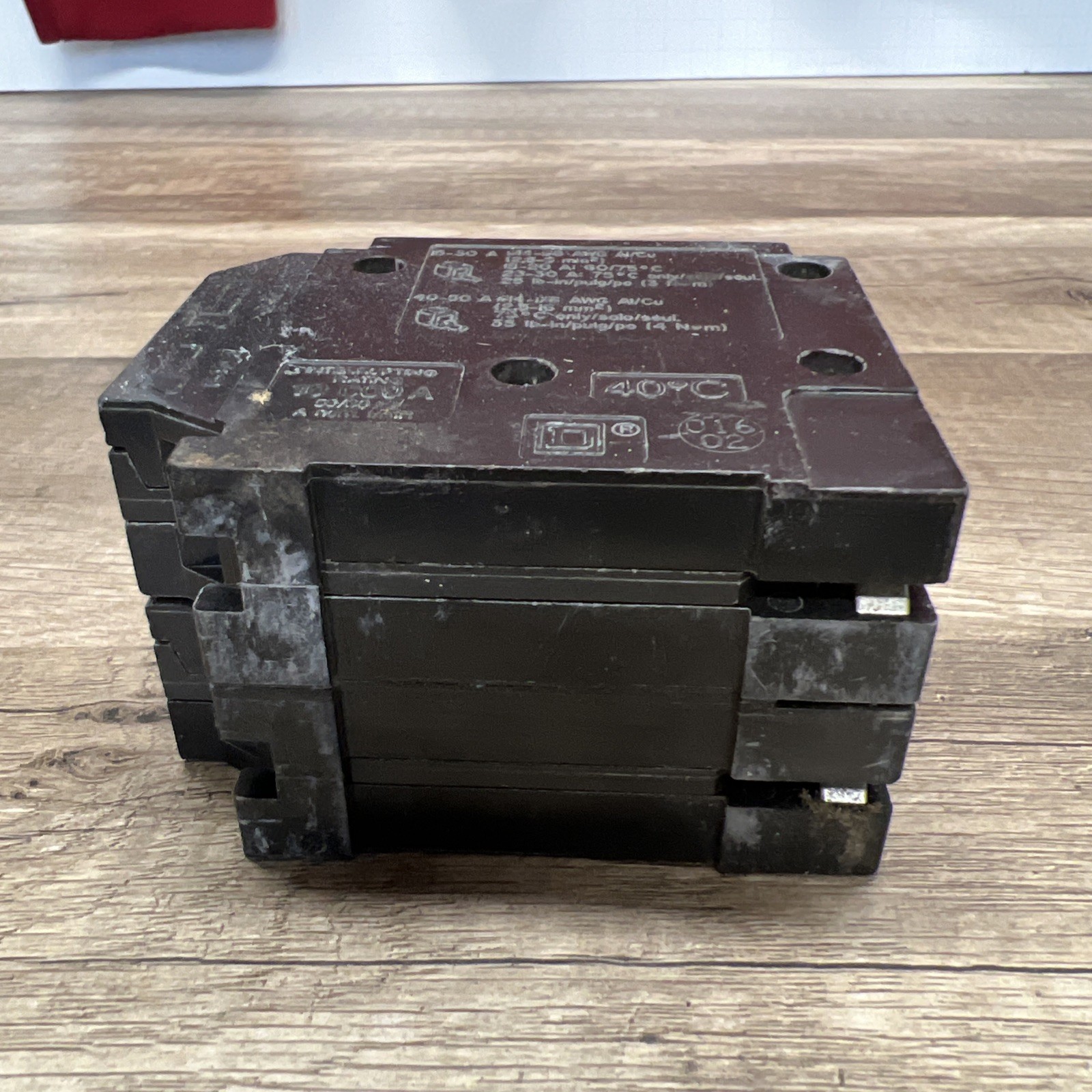 SQUARE D HOMELINE HOMT2020230CP QUAD 2x 20A 1P/ 1x 2P 30A CIRCUIT BREAKER