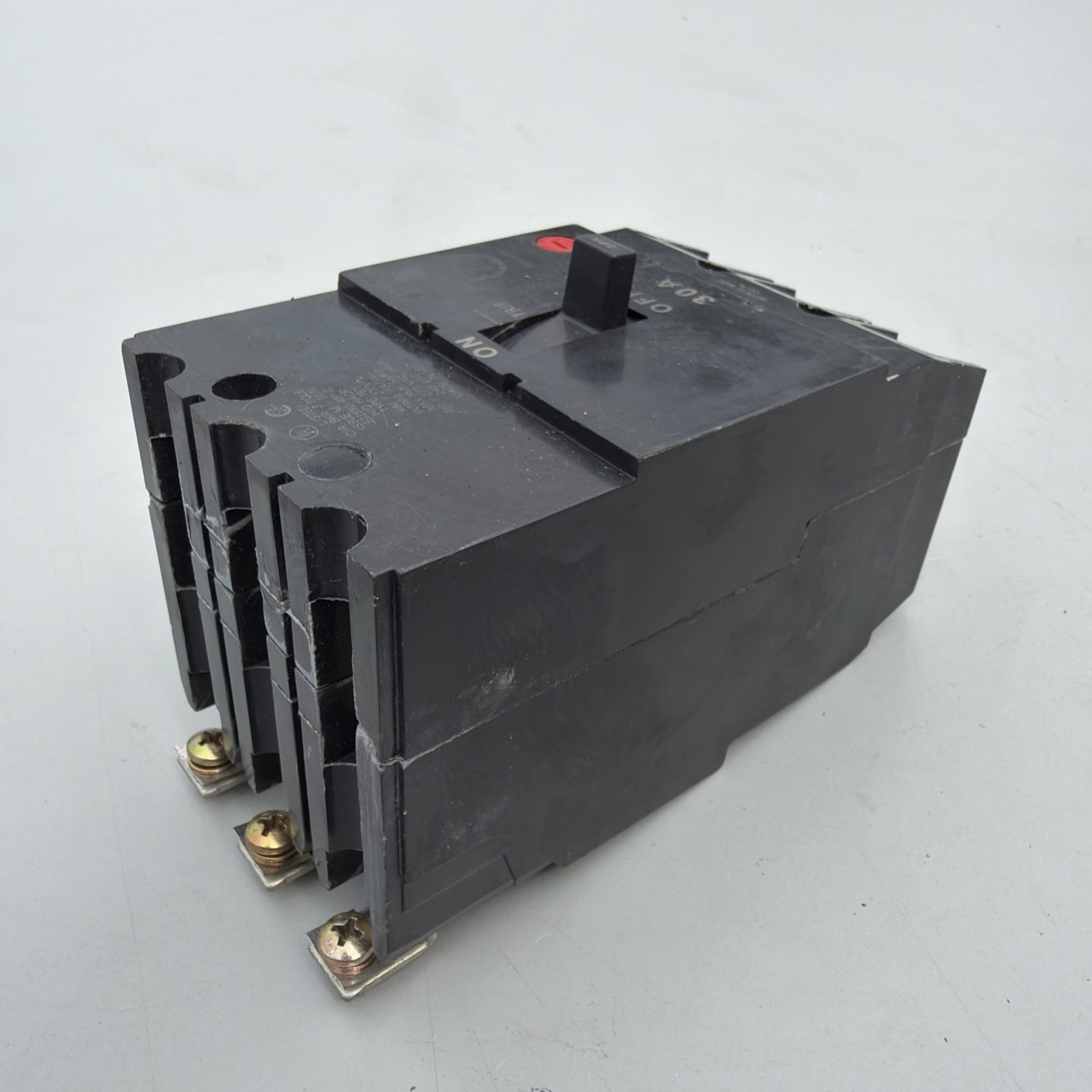 GE TEY330 CIRCUIT BREAKER, 480/277-VOLT, 3-POLE, 30-AMP, BRK / TEY FRAME
