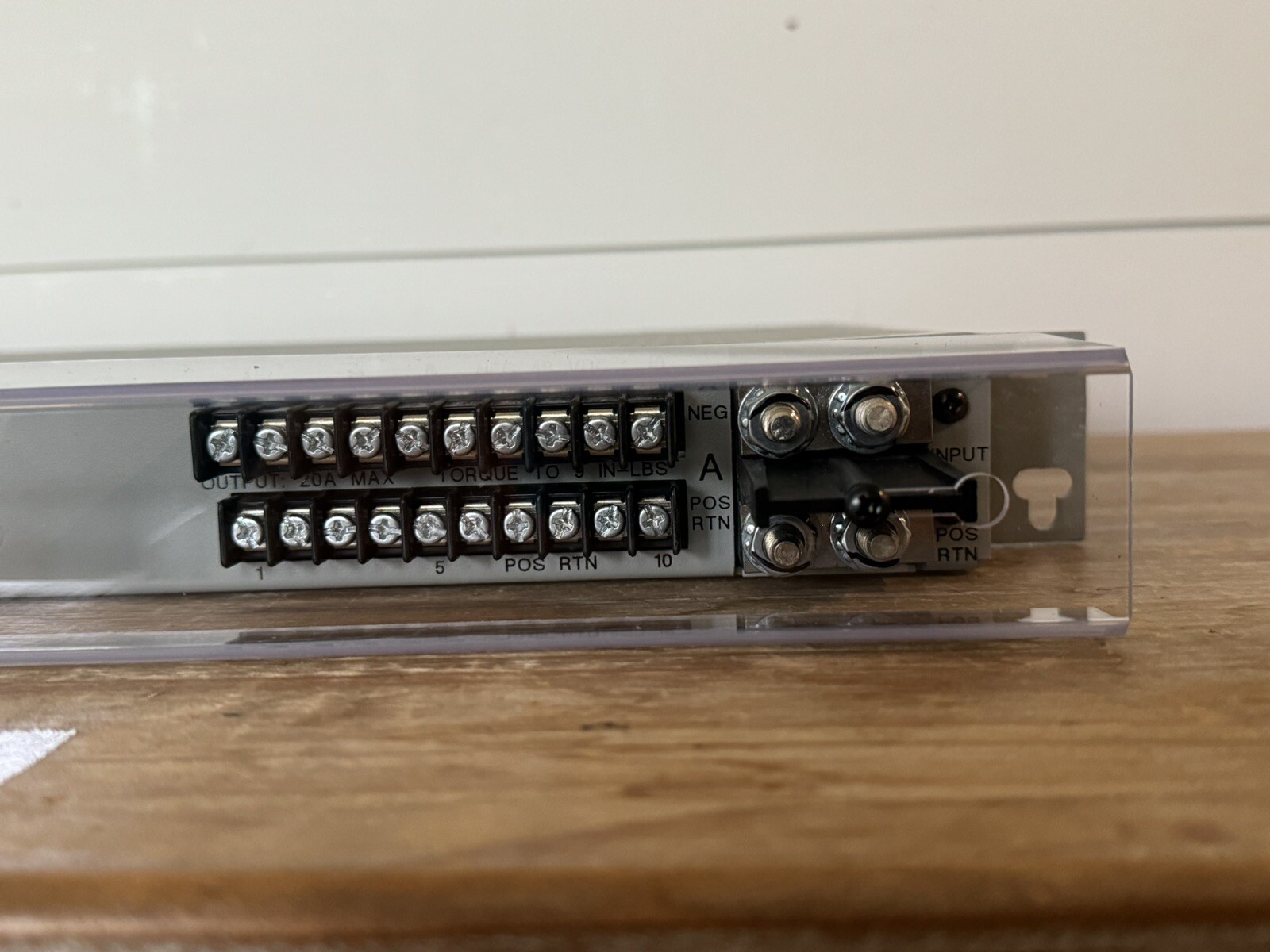 Amphenol Telect, Inc. 20A GMT Fuse Panel w/Dual-Feed 75 Amp input (20HPGMT05FR)