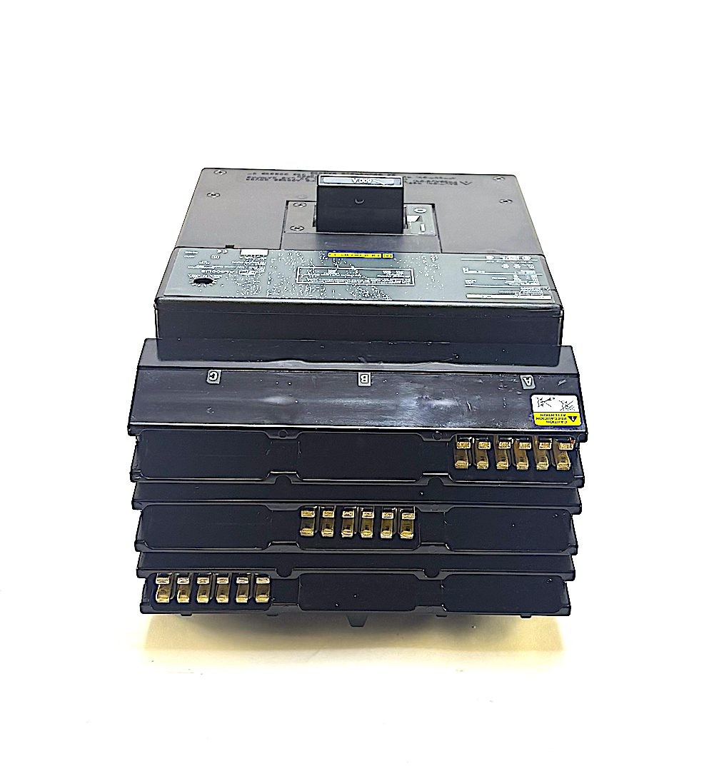 Square D LC36600 3 Pole 600 Amp 600 Vac I-Line Circuit Breaker