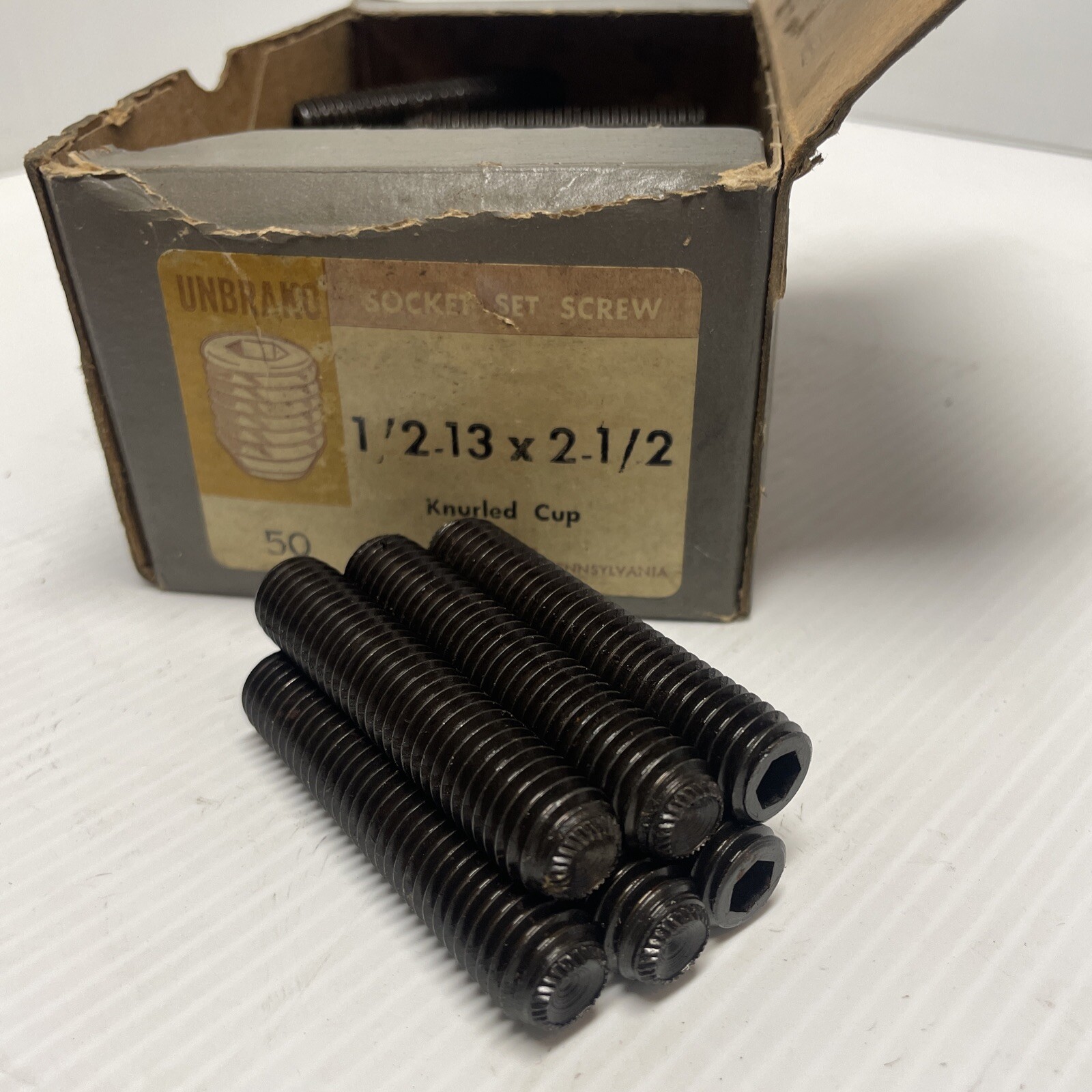 Vintage-New UNBRAKO Socket Set Screws 1/2-13 X 2 1/2 SPS knurled Cup Pt. Box 50