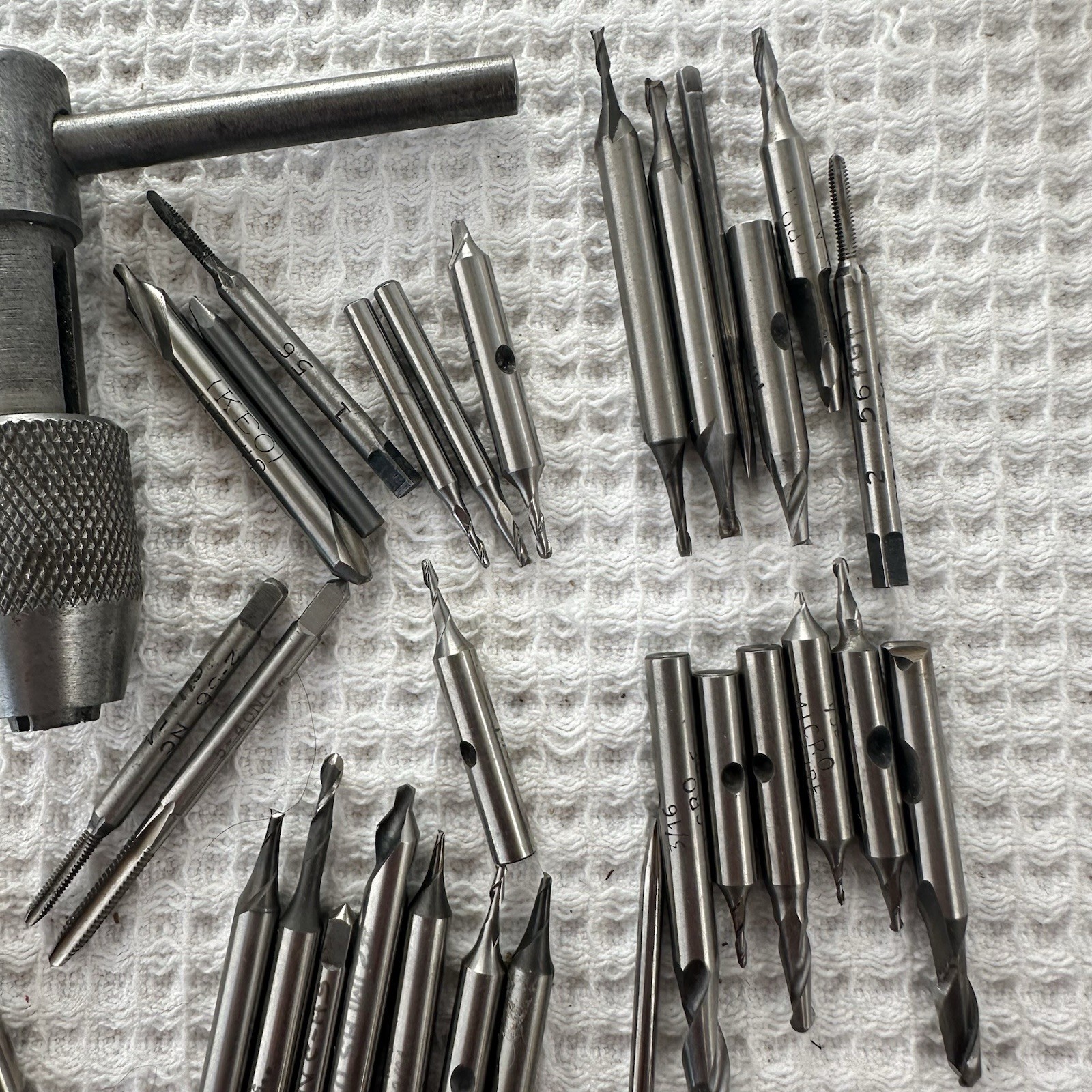 Lot Straight Flute Tap Hand Screw Wrench 60 Pieces Multiple Brands