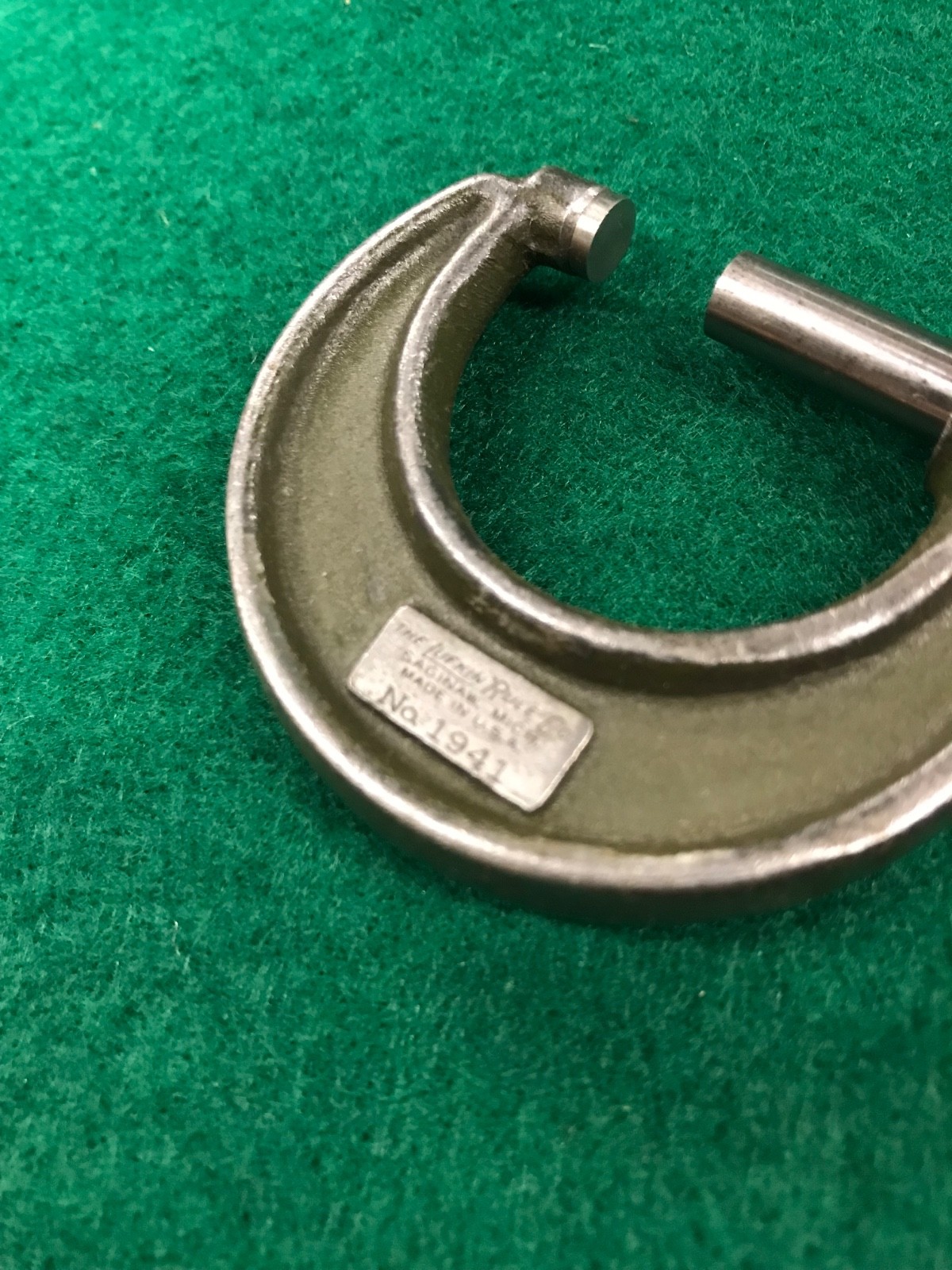 Vintage LUFKIN No. 1941 Micrometer – (0″ – 1″)