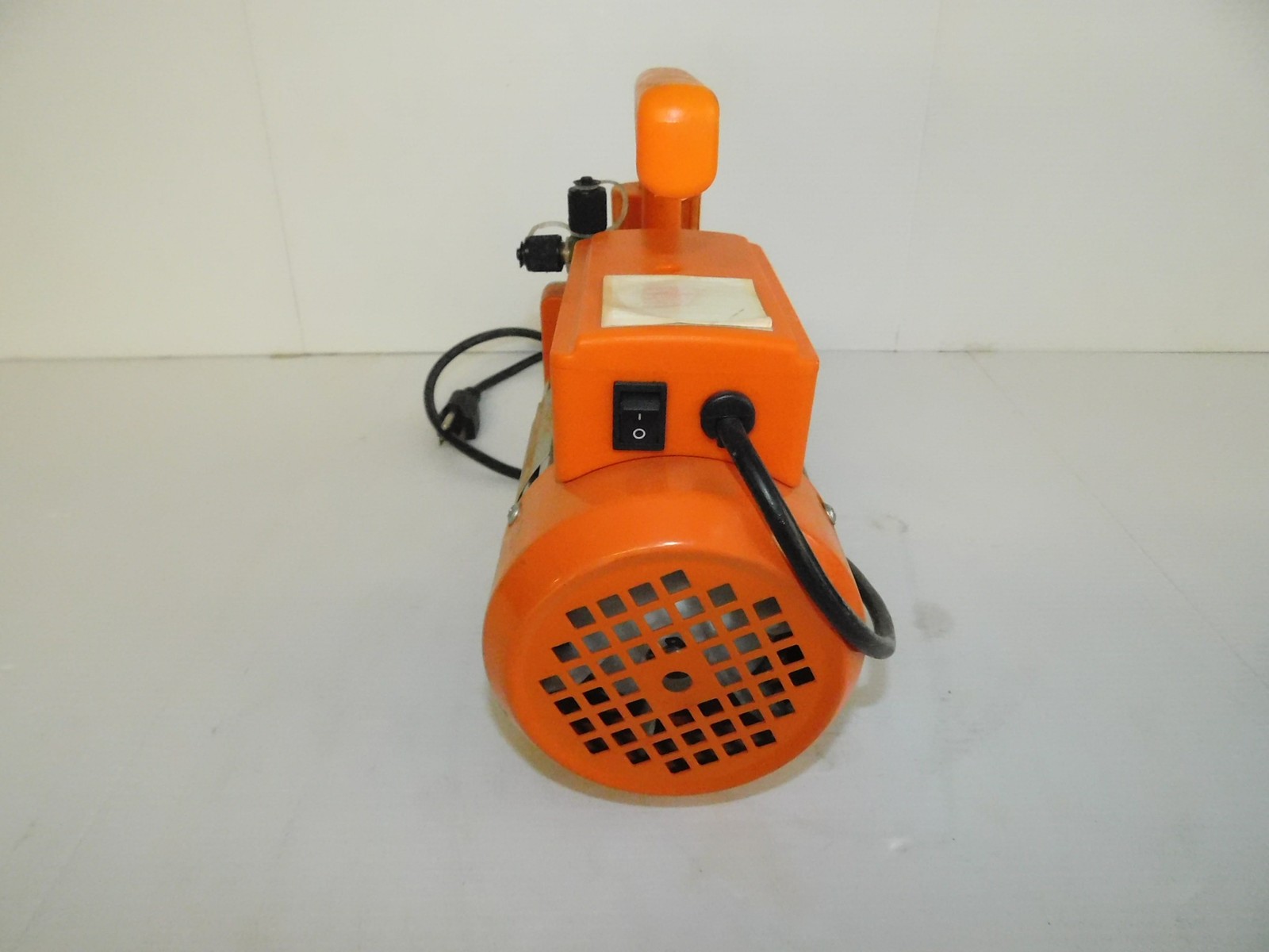 VEVOR VACUUM PUMP MODEL VP125 1/4HP, AC120V, 60HZ (JPS118)
