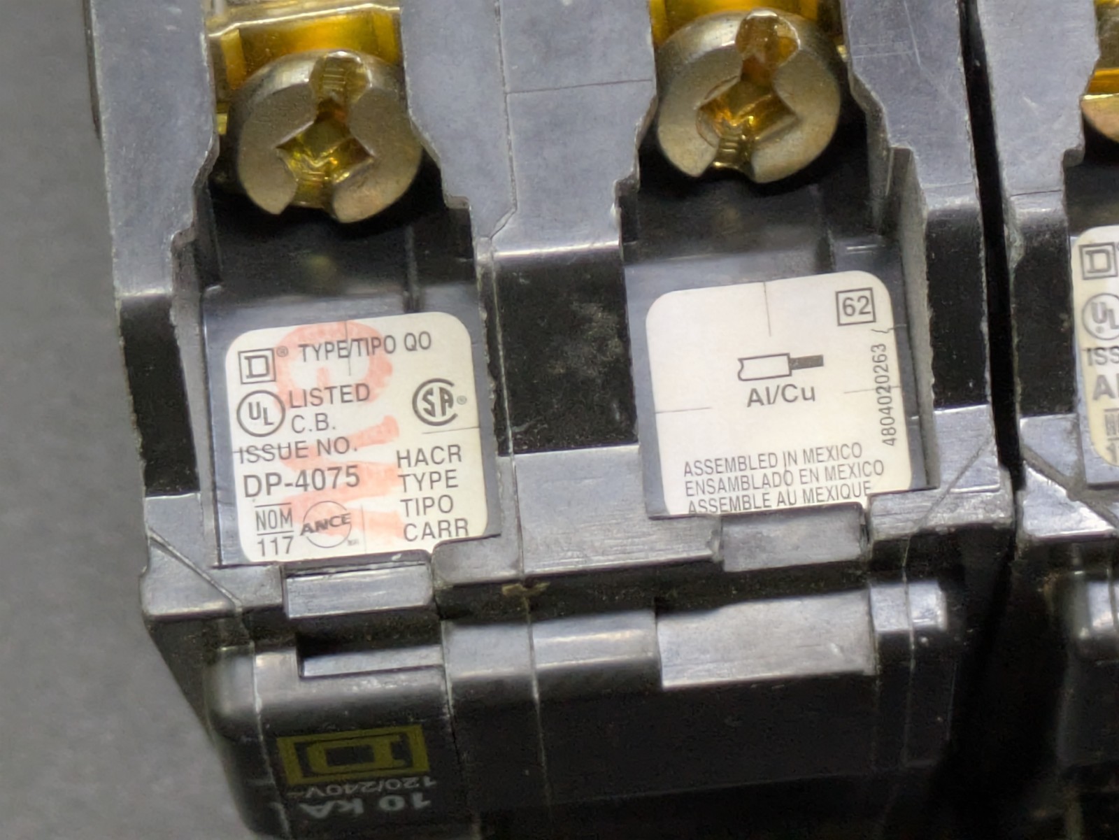 QO230 – Square D 30 Amp 2 Pole 120/240V Mini Circuit Breakers – Lot of 3