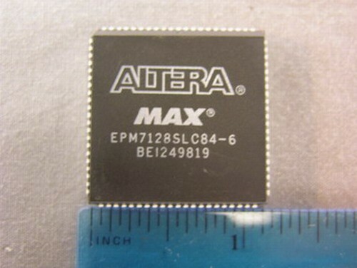 Altera EPM7128SLC84-6 Max 7000 CLPD IC 84-PLCC