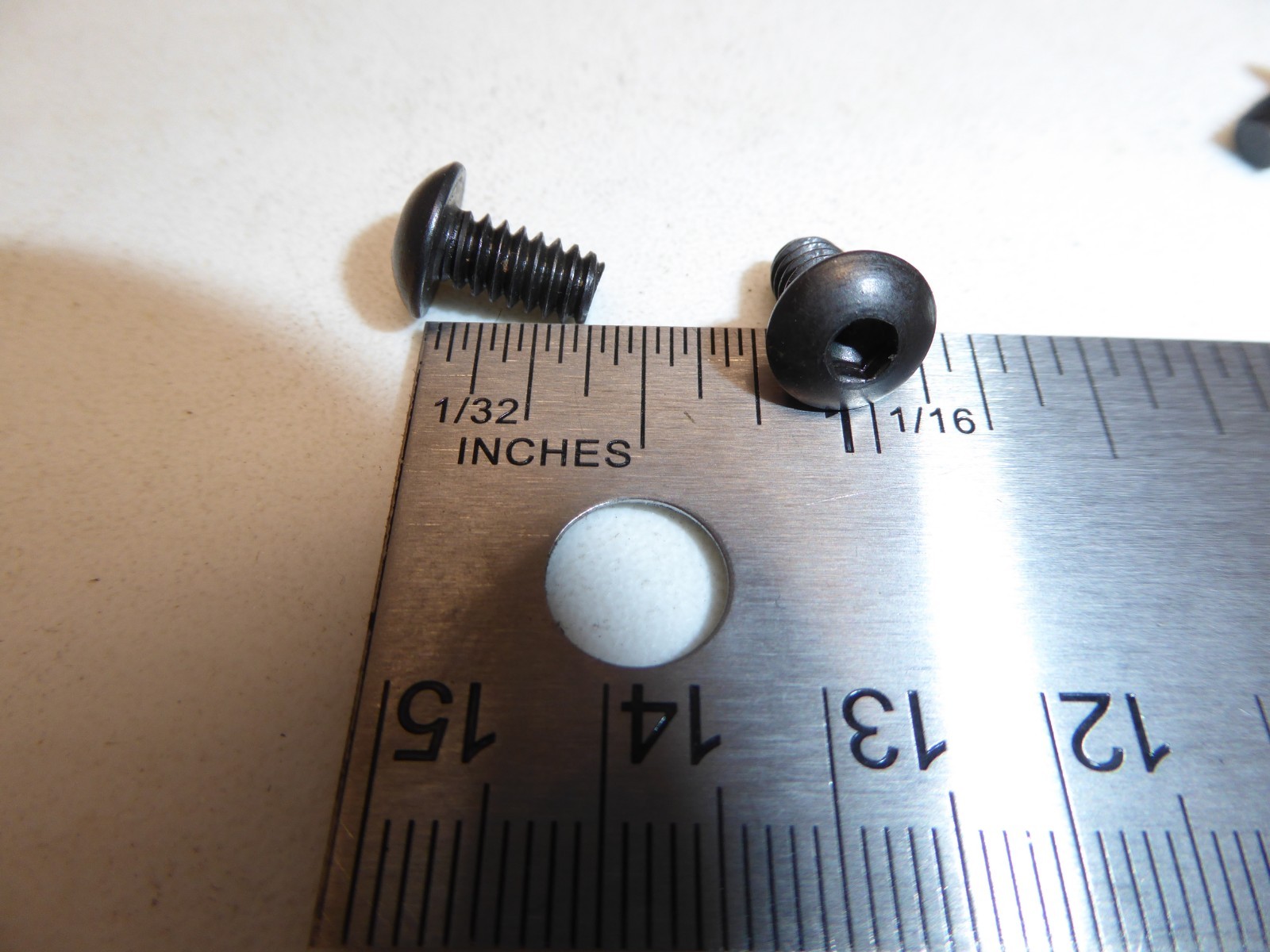 10-24 x 3/8″ BUTTON HEAD ALLEN SCREW BLACK OXIDE VINTAGE USA MADE Qty of 15