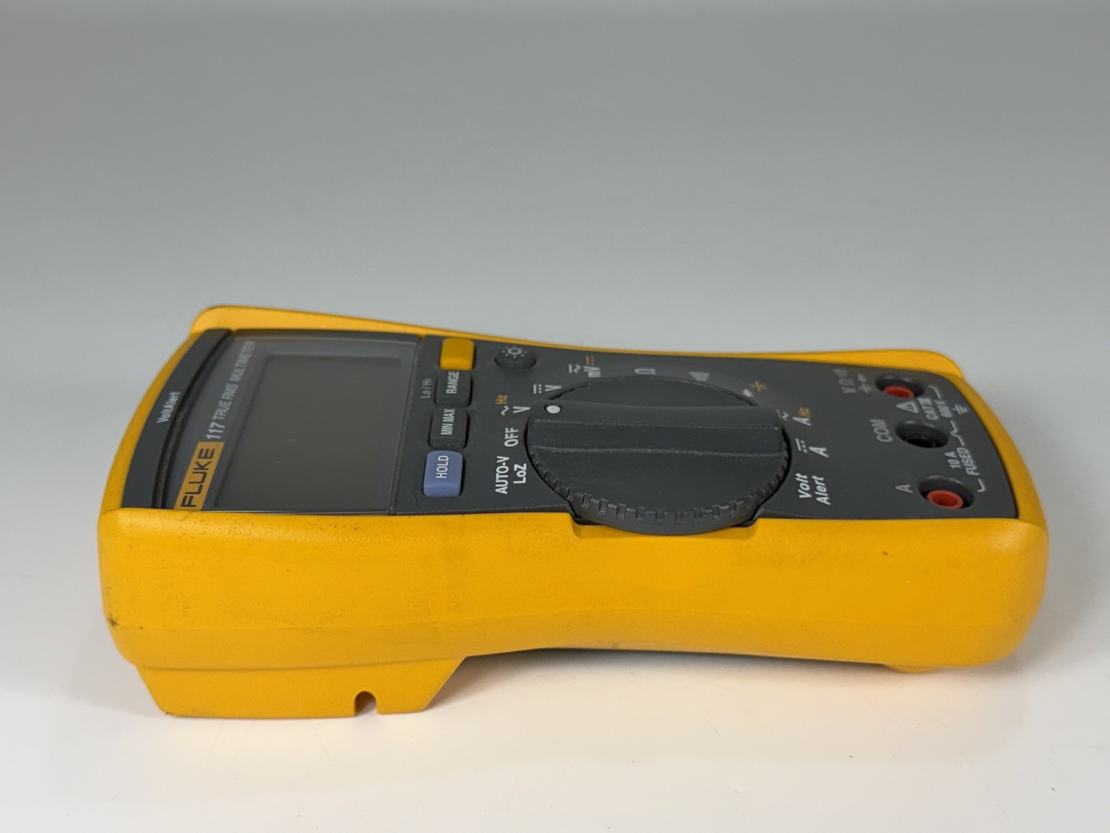 Fluke 117 True RMS Multimeter – CAT III 600 V – Without Leads