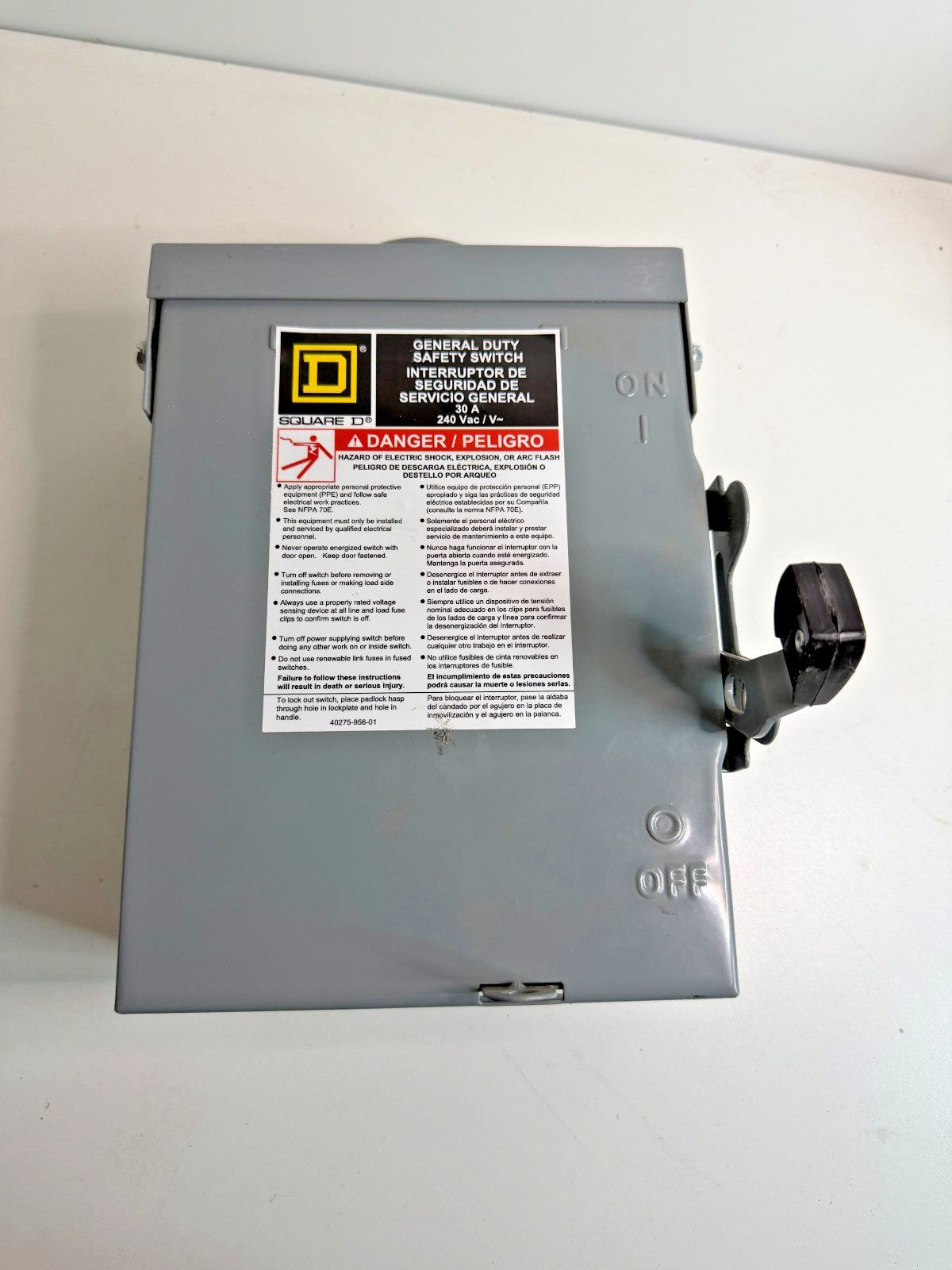 New Square D D221NRB Safety Switch Disconnect Single Phase. NEW