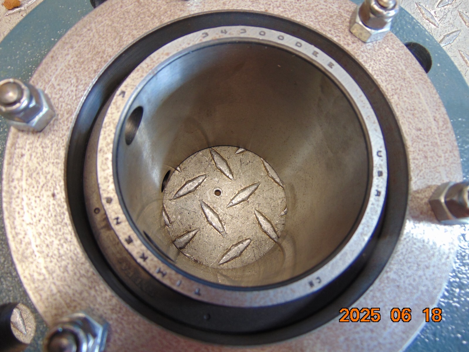 Timken 34300DEE Tapered Roller Bearing Double Cone w/ Housing