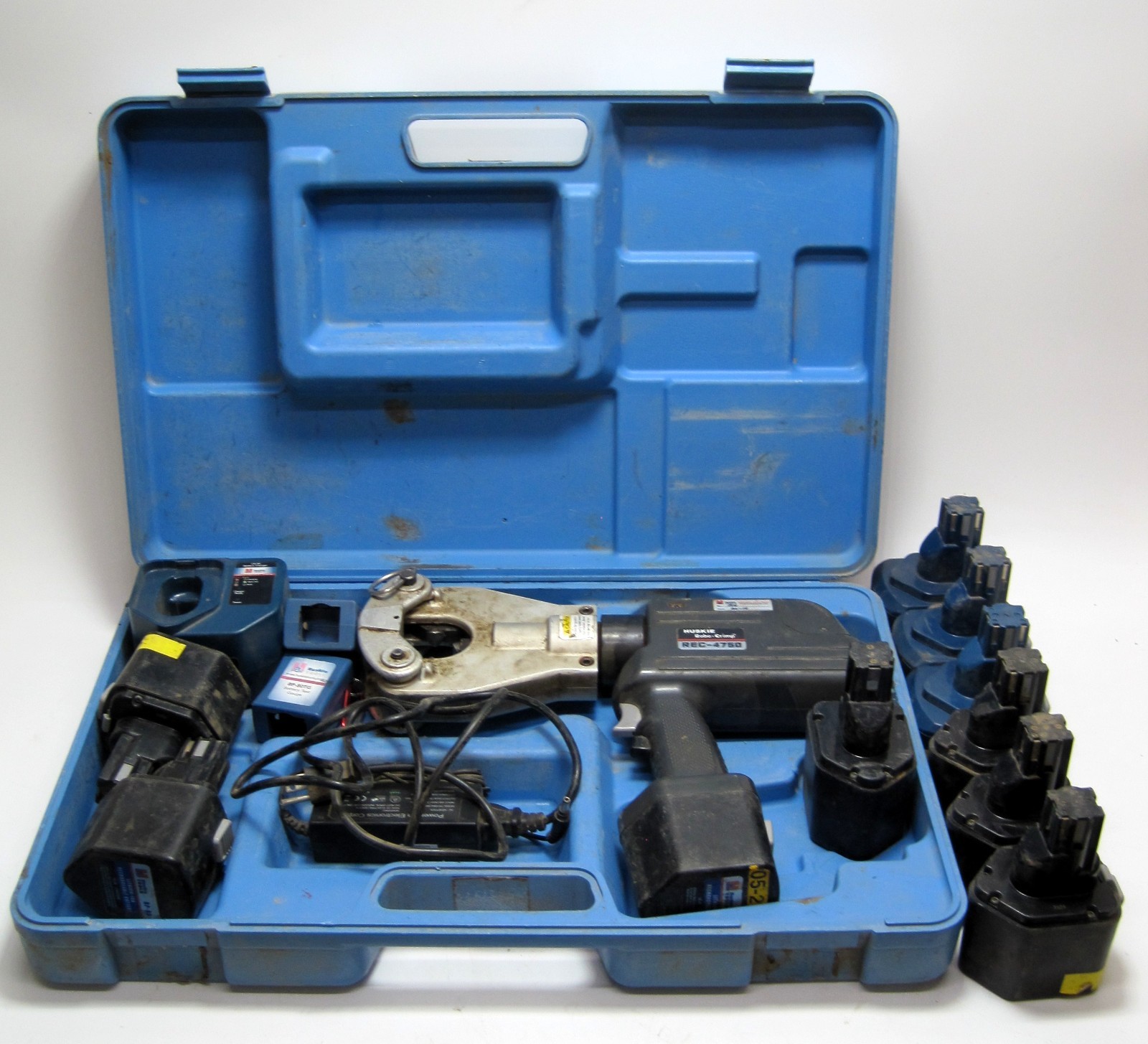 Huskie REC-4750 Robo-Crimp 6 Ton Hydraulic Crimper w/10 Batteries & Case