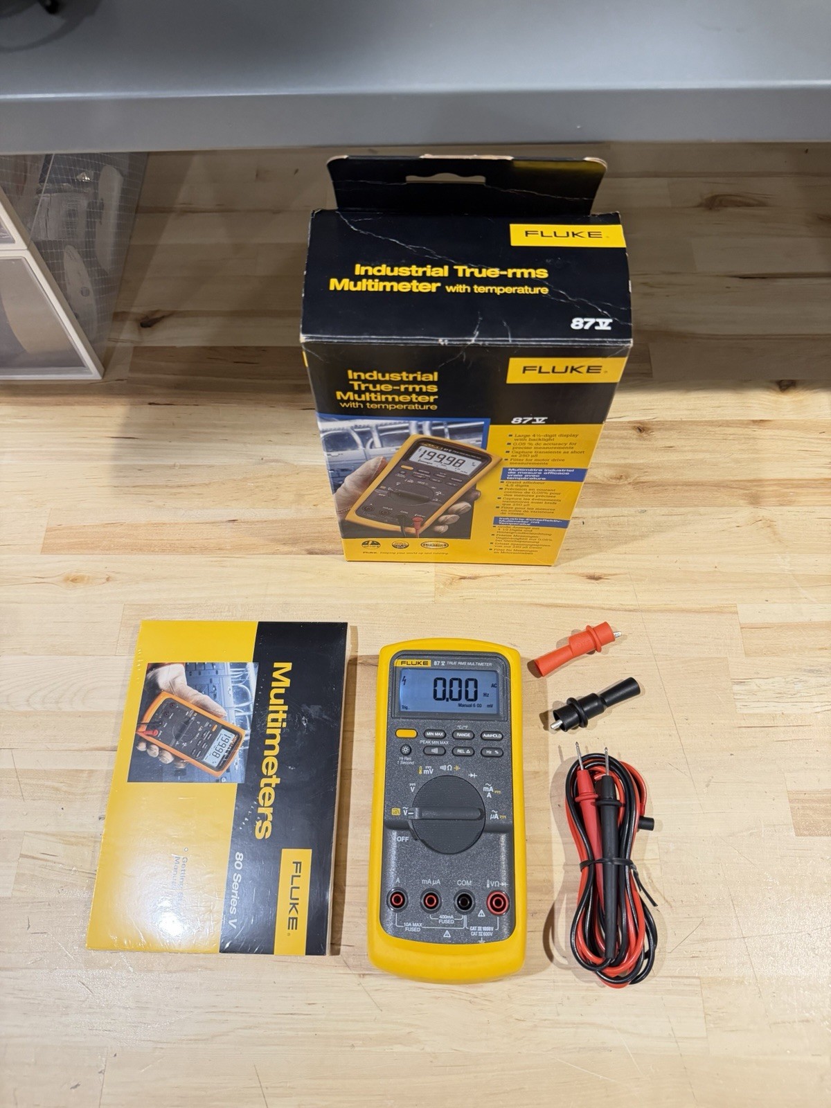 FLUKE 87V TRUE RMS MULTIMETER W/ LEADS (TESTED) SHIPS FAST
