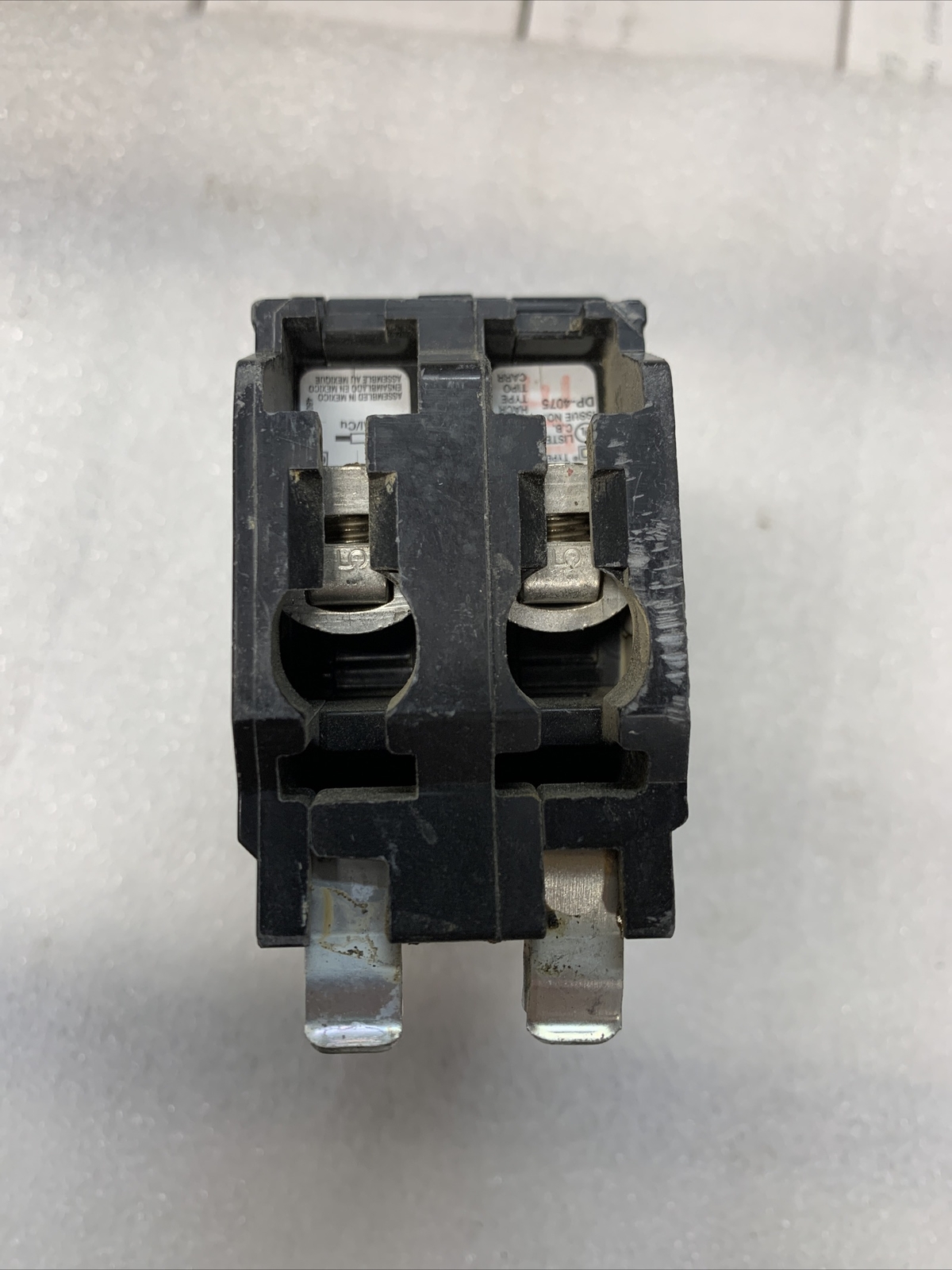 SQUARE D QO240 2 POLE PLUG IN CIRCUIT BREAKER 40A 240V