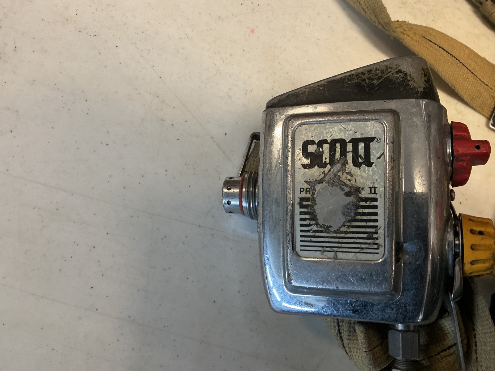 Vintage Scott Air-PAK Bottle Holder Harness & ATO Regulator