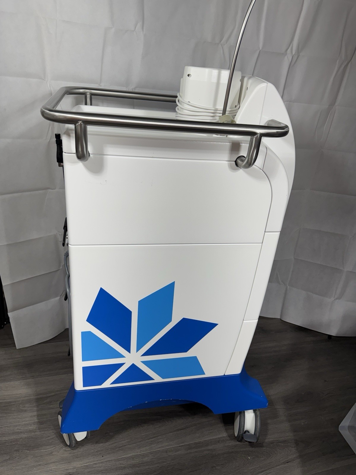 ZELTIQ CoolSculpting Control Unit BRZ-CG1-UMD-000 Cart Mounted Machine