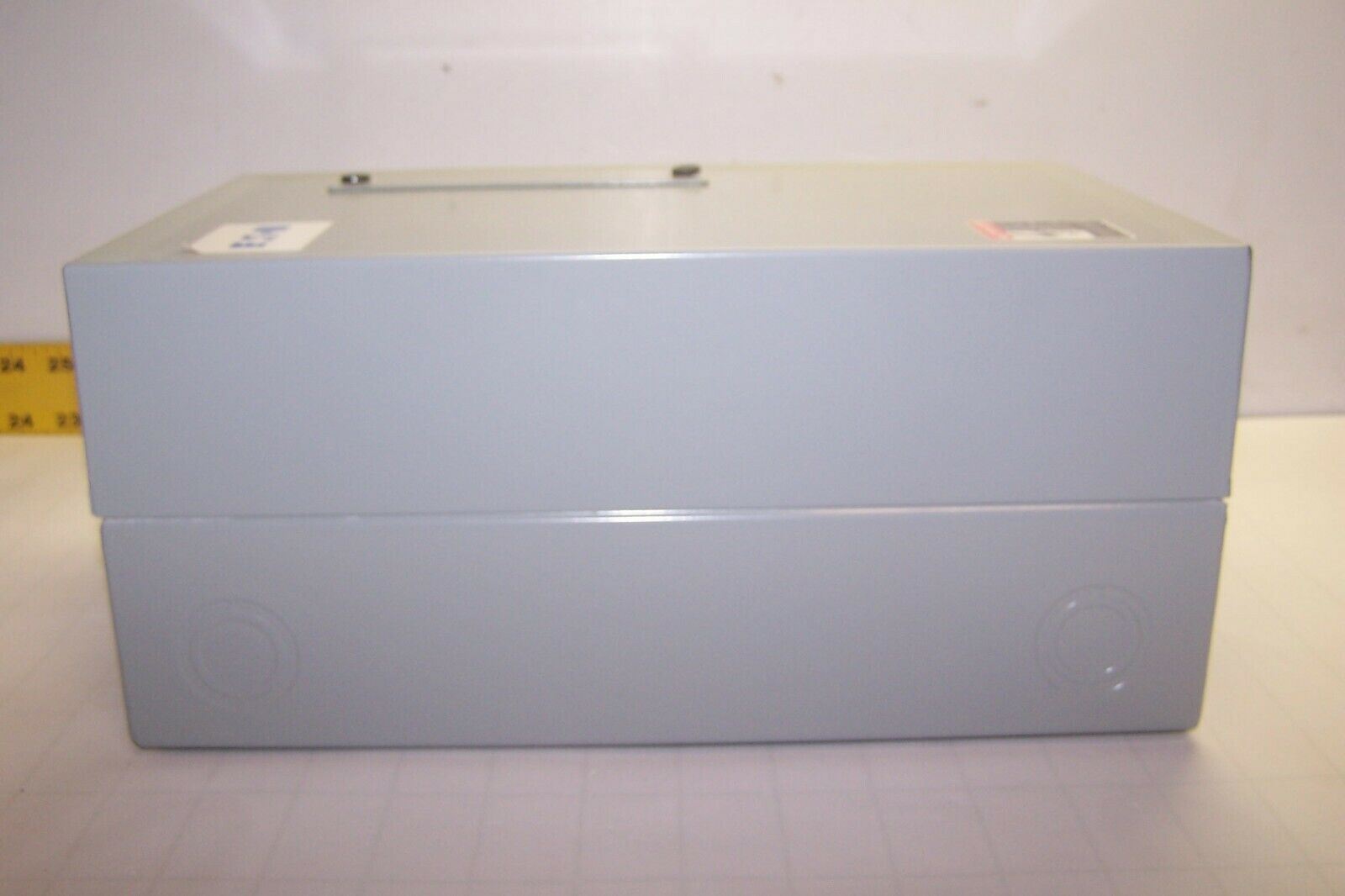 NEW EATON ELECTRICALLY HELD LIGHTING CONTACTOR 30 AMP 240V COIL ECL03C1B6A