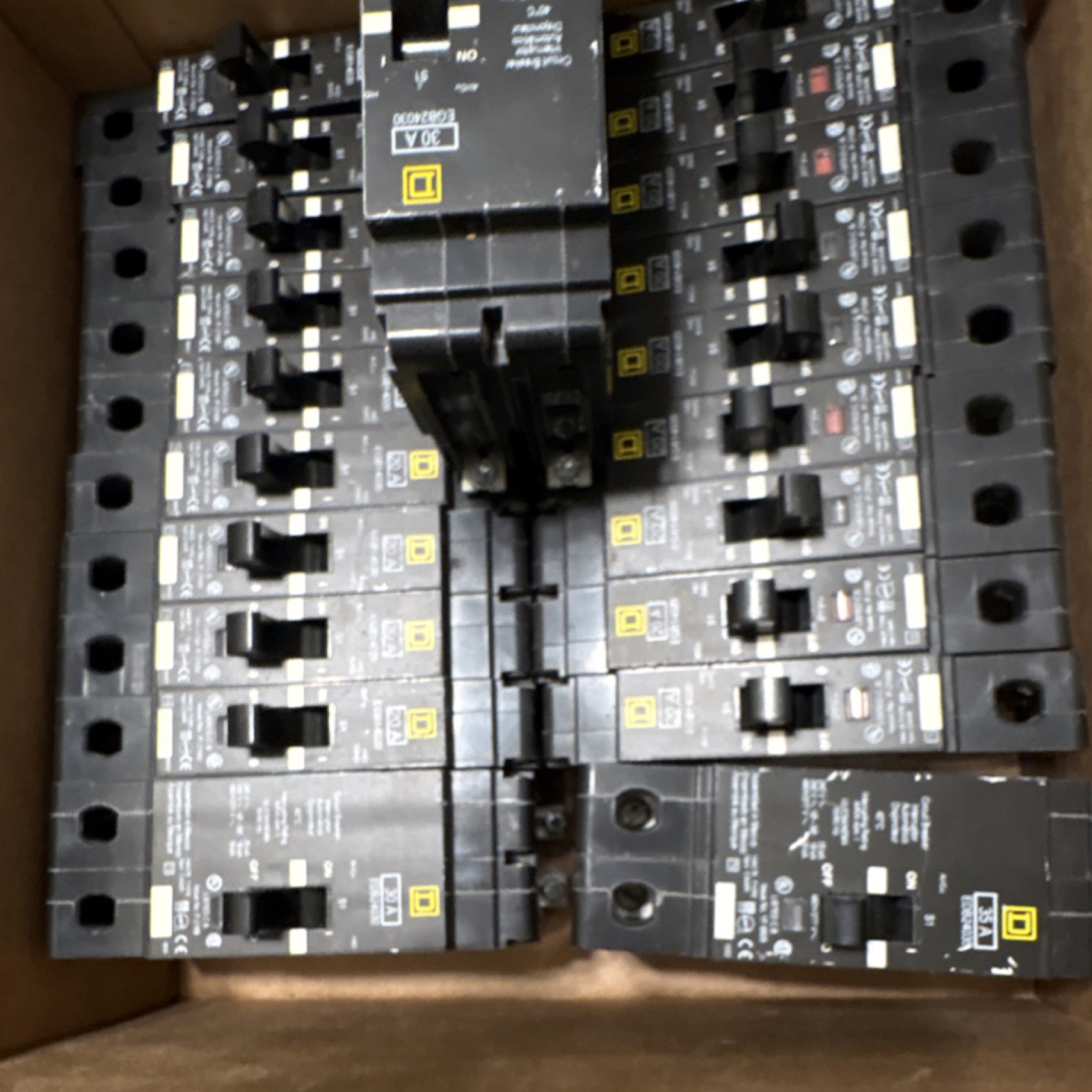 Square D QO120 QO230 20A 30A 1-2 Pole 120/240V Circuit Breaker Lot of 21-30