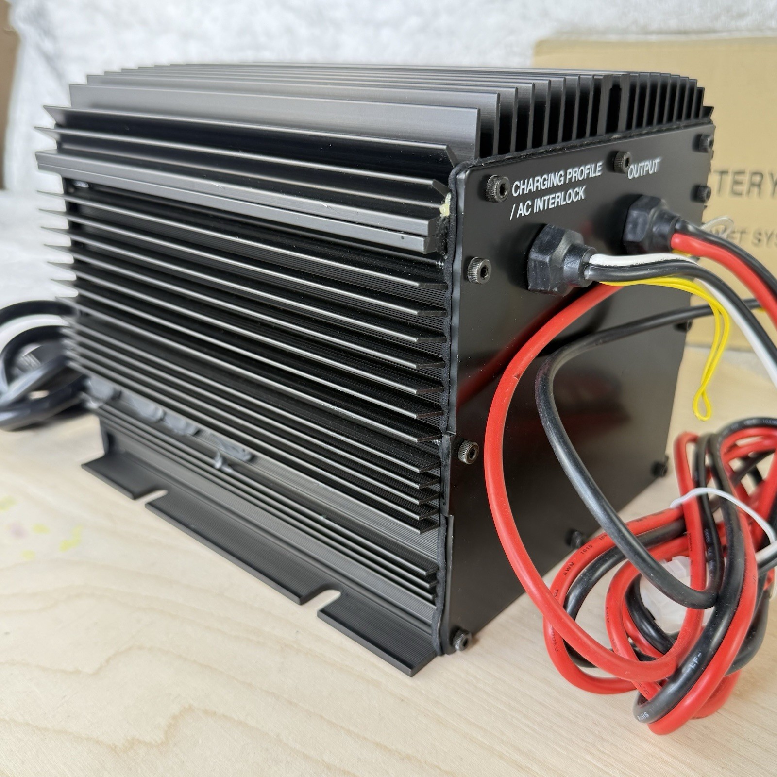 Signet Systems HBS750-24 24V 25A Industrial Battery Charger 100750 NOS NIB