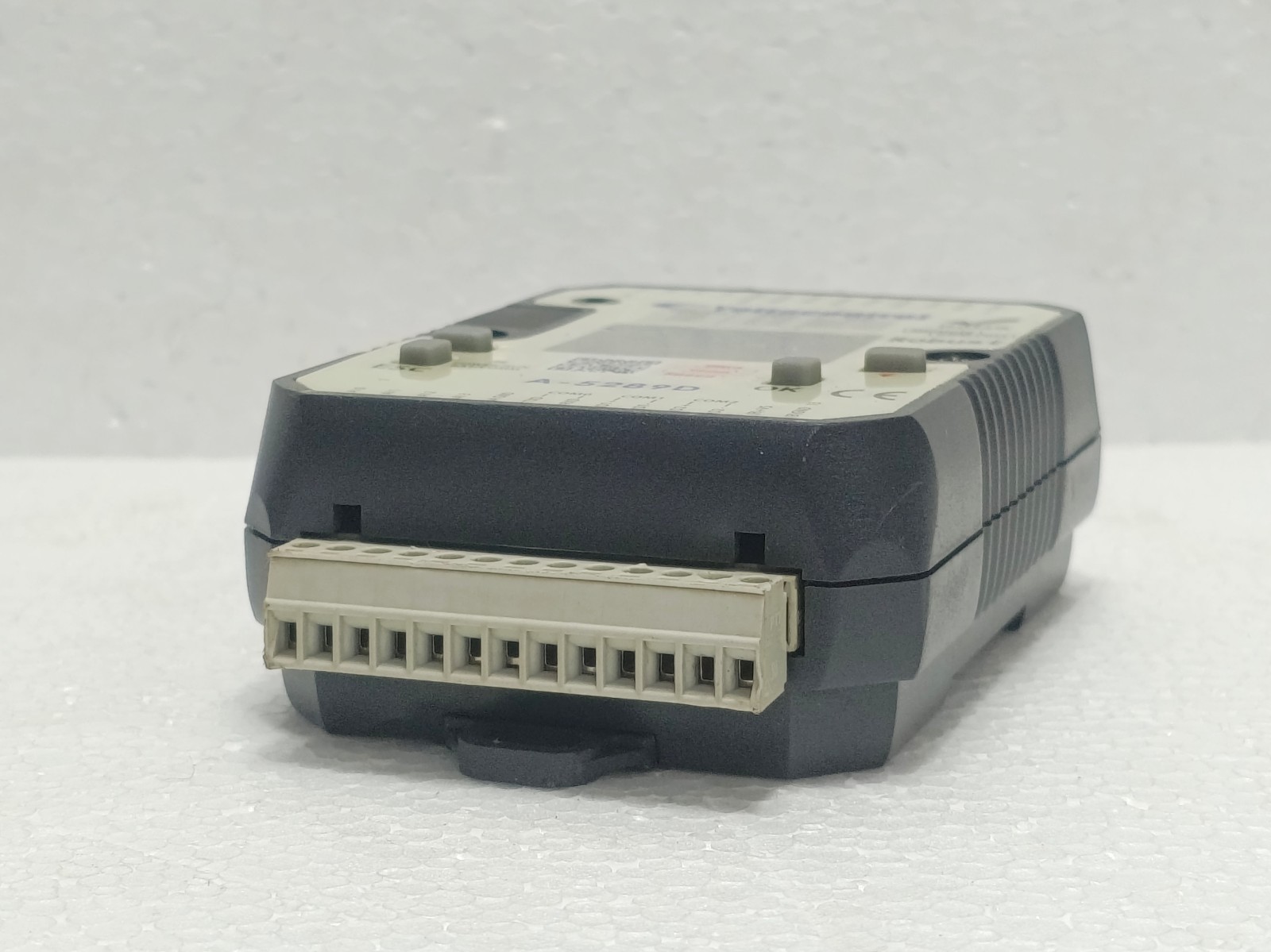 YOTTACONTROL A-5289D WiFi PLC DCS 4DI/4AI/4DO VER C2.89 USED
