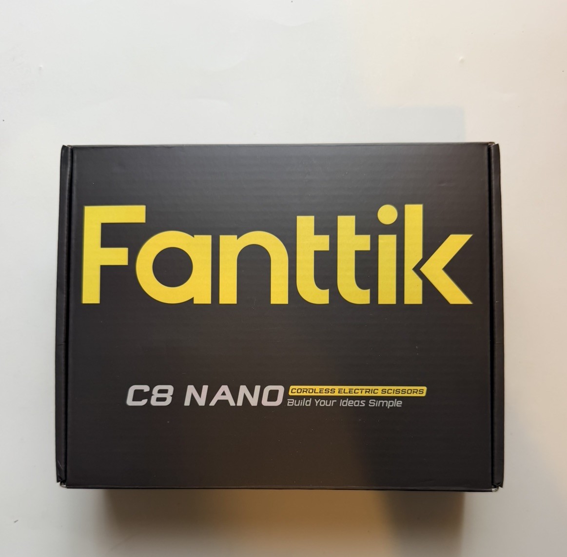 Fanttik C8 Nano Cordless Electric Scissors – Black, LED Display