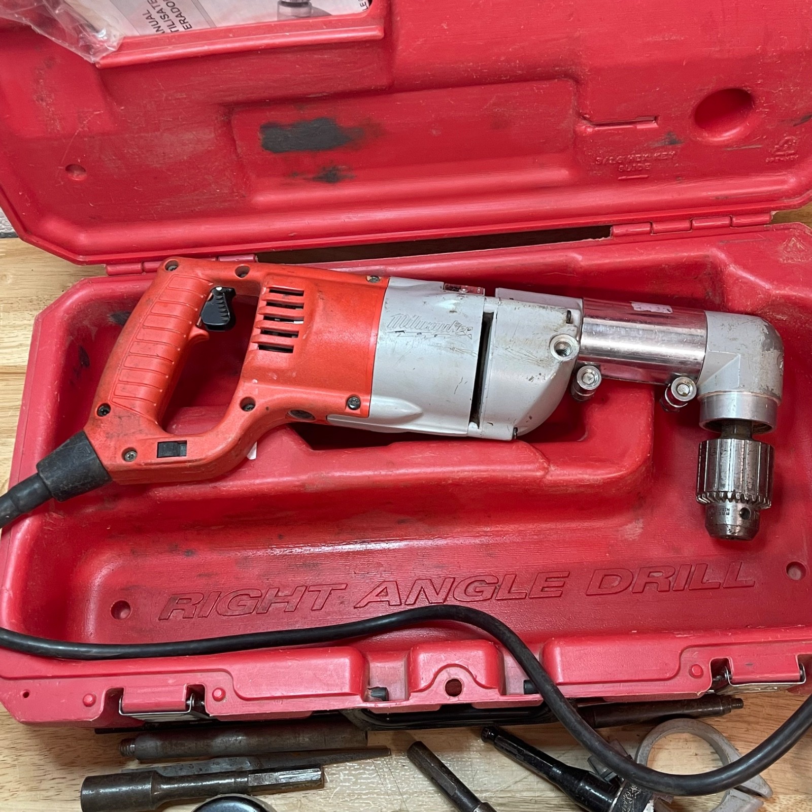 Milwaukee 1107-1 1/2» Corded Right Angle Drill with case