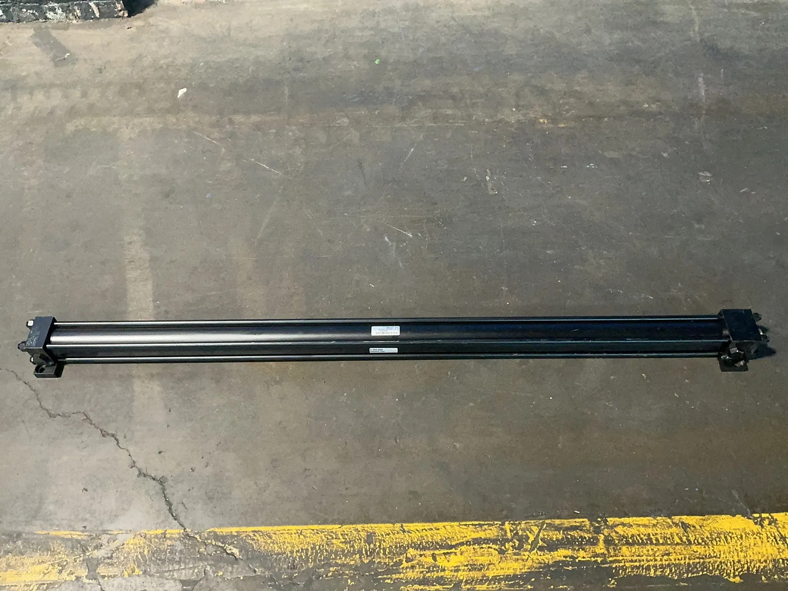 PARKER CYLINDER 2.00CC2HRNAT1S19AC52.000