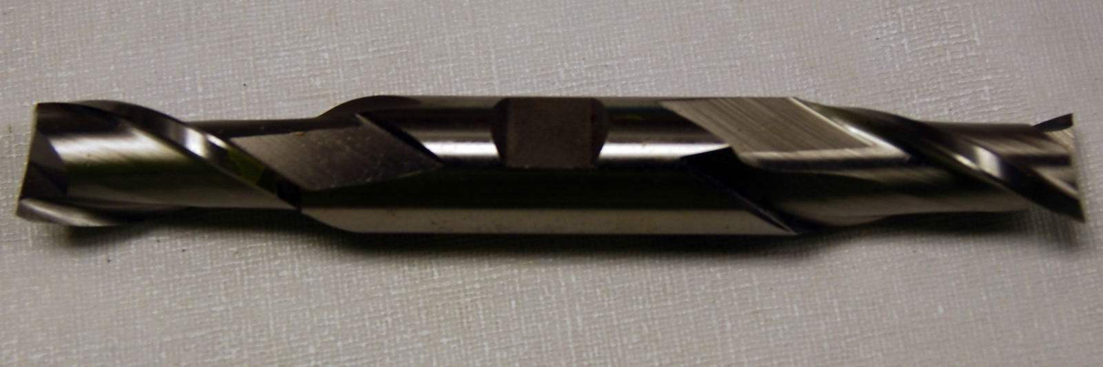 11/16 U.S. X 3/4 X 1-3/8 2 FLUTE DOUBLE END END MILL (B-1-9-6-114)