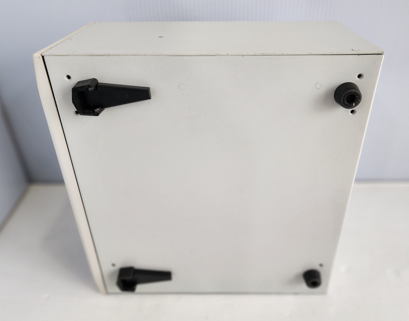 General Eastern Optica GE Sensing Dewpoint Chilled Mirror Hygrometer