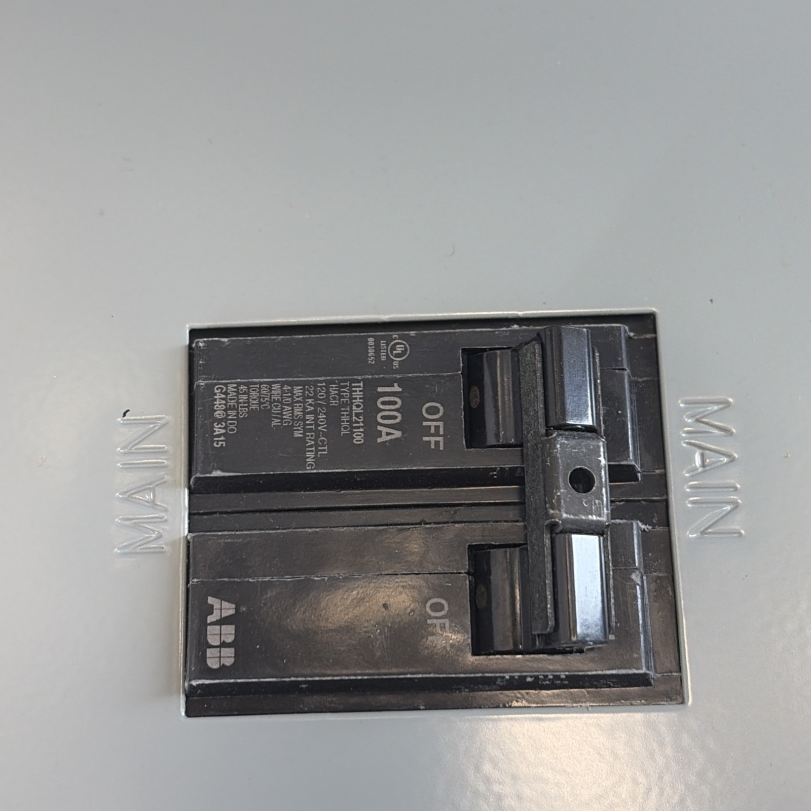 ABB 100 Amp 20/40 Main Breaker Outdoor Plug On Neutral Load Center Value Pack