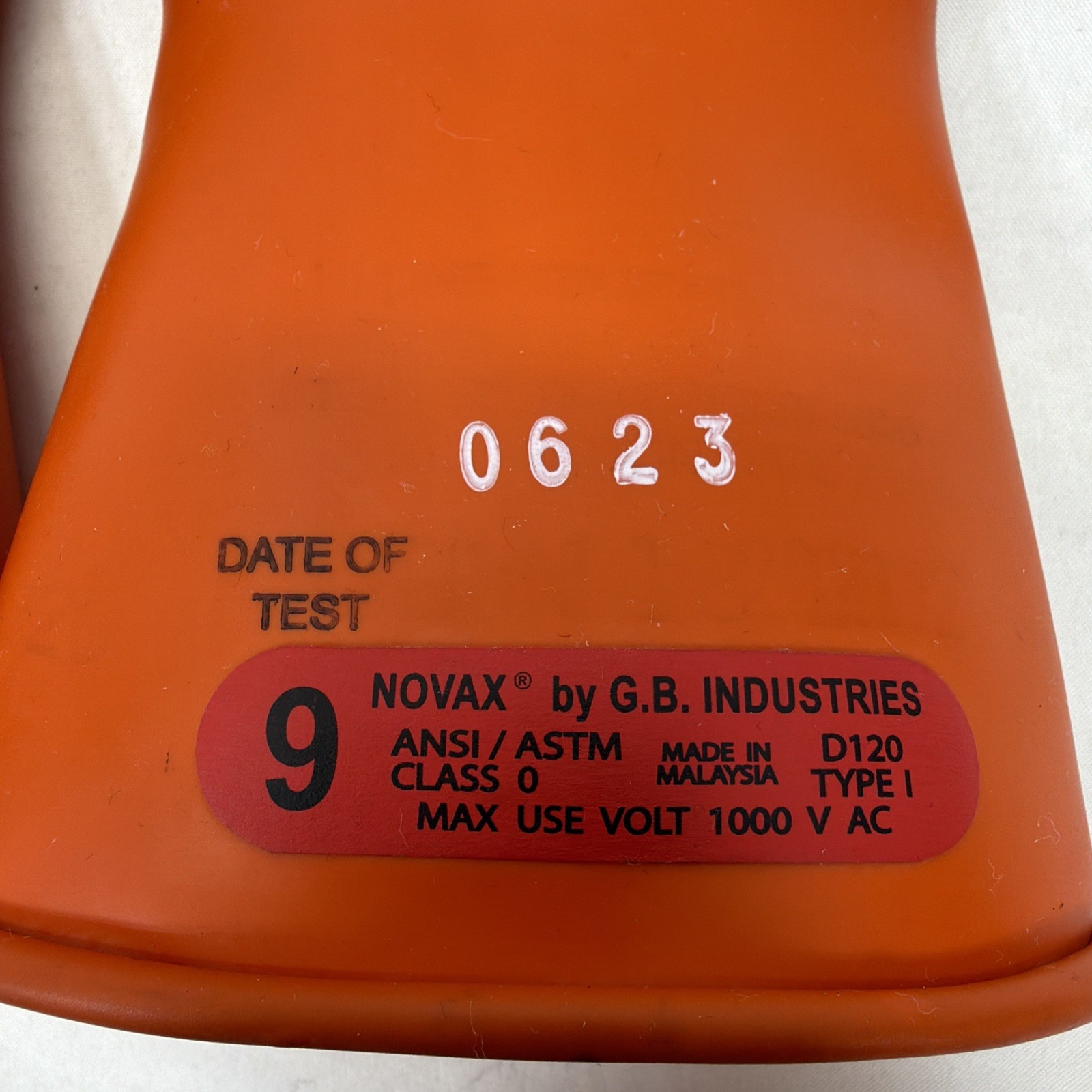 NOVAX Lineman Rubber Gloves Size 9 Class 0 Type 1 D120 ASTM/ANSI Max volt 1000V