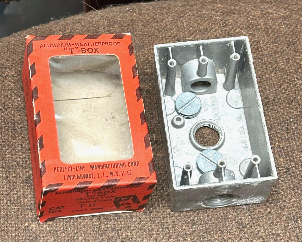 2.75 x 4.5 x 2 OUTDOOR Weatherproof Receptacle T BOX Aluminum & Cover T11 WR81C
