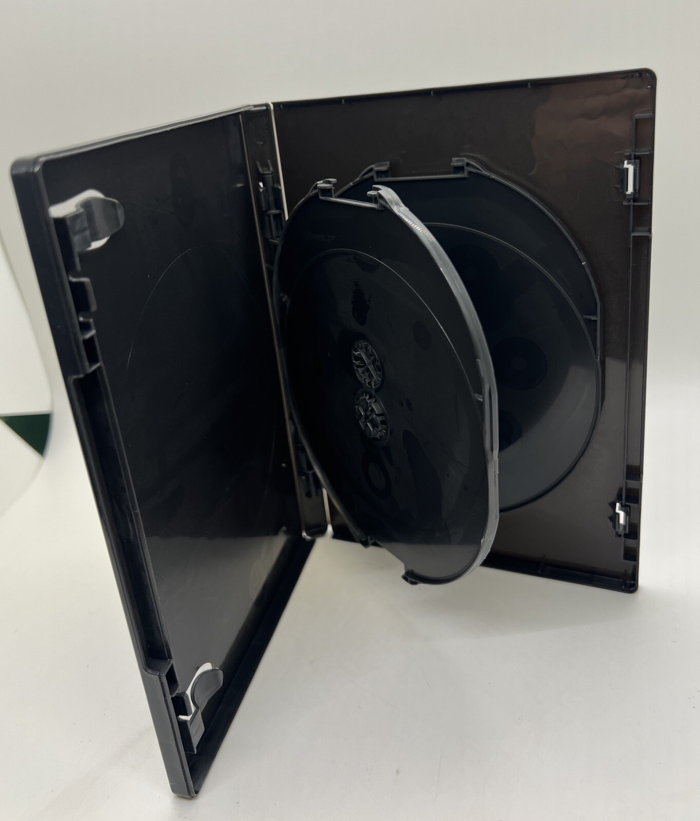 25 PCS TOP QUALITY VIVA 14MM SLIM QUAD (4)-DVD CASE, BLACK, CLIP, VIVA14MM-4DVD