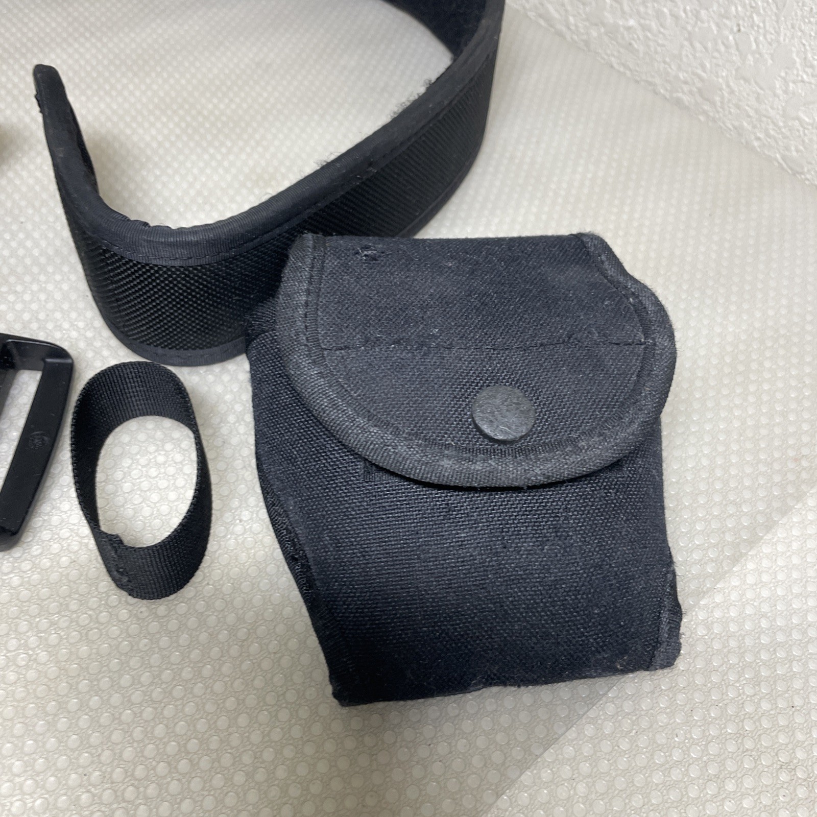 Bianchi AccuMold Belt Black Waist Size 28-34 + Pouches Duty Police Security