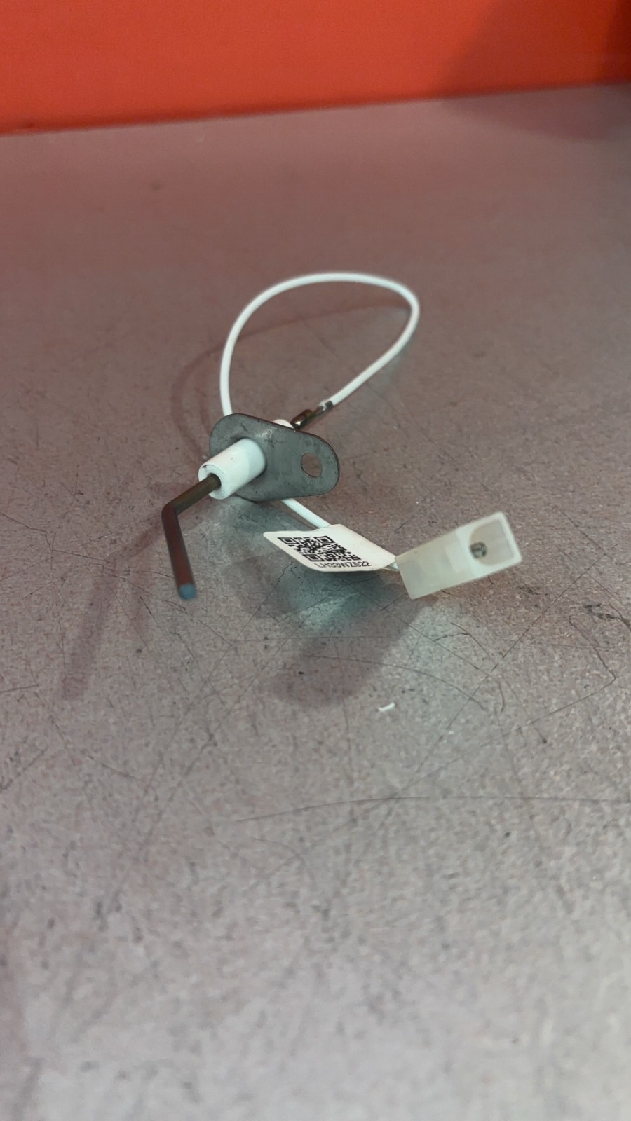 CARRIER FURNACE FLAME SENSOR LH33WZ522 NOT USED :LOC: 1-1-8-3-2