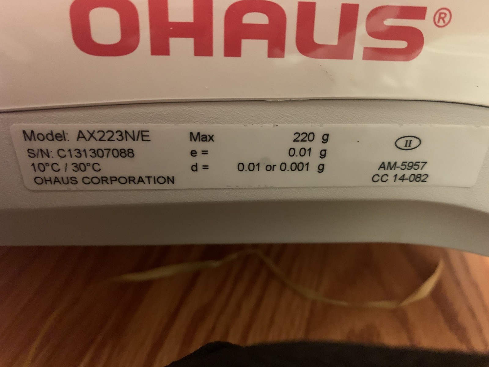 OHAUS AX223N/E Adventurer Precision Balance 220g x 0.001g Lab Scale – EXCELLENT