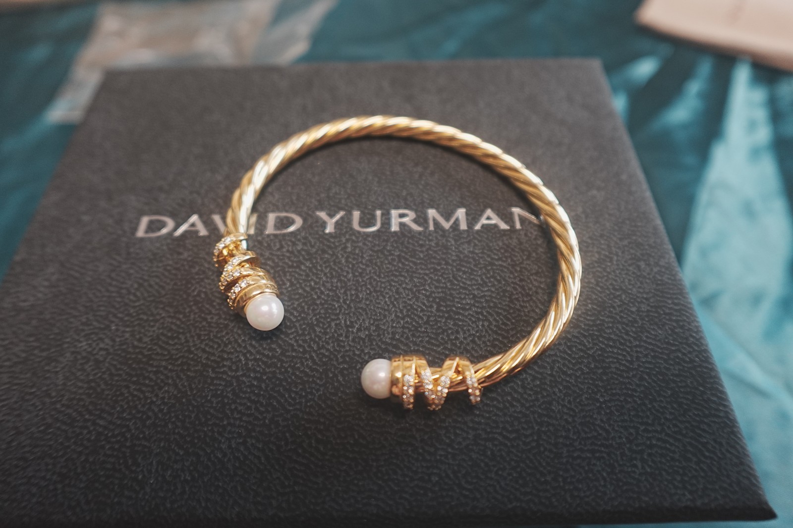 Gift&DAVlDYurman18K&GOLD.4mm Rotating Curved Pearls Head Bracelet M