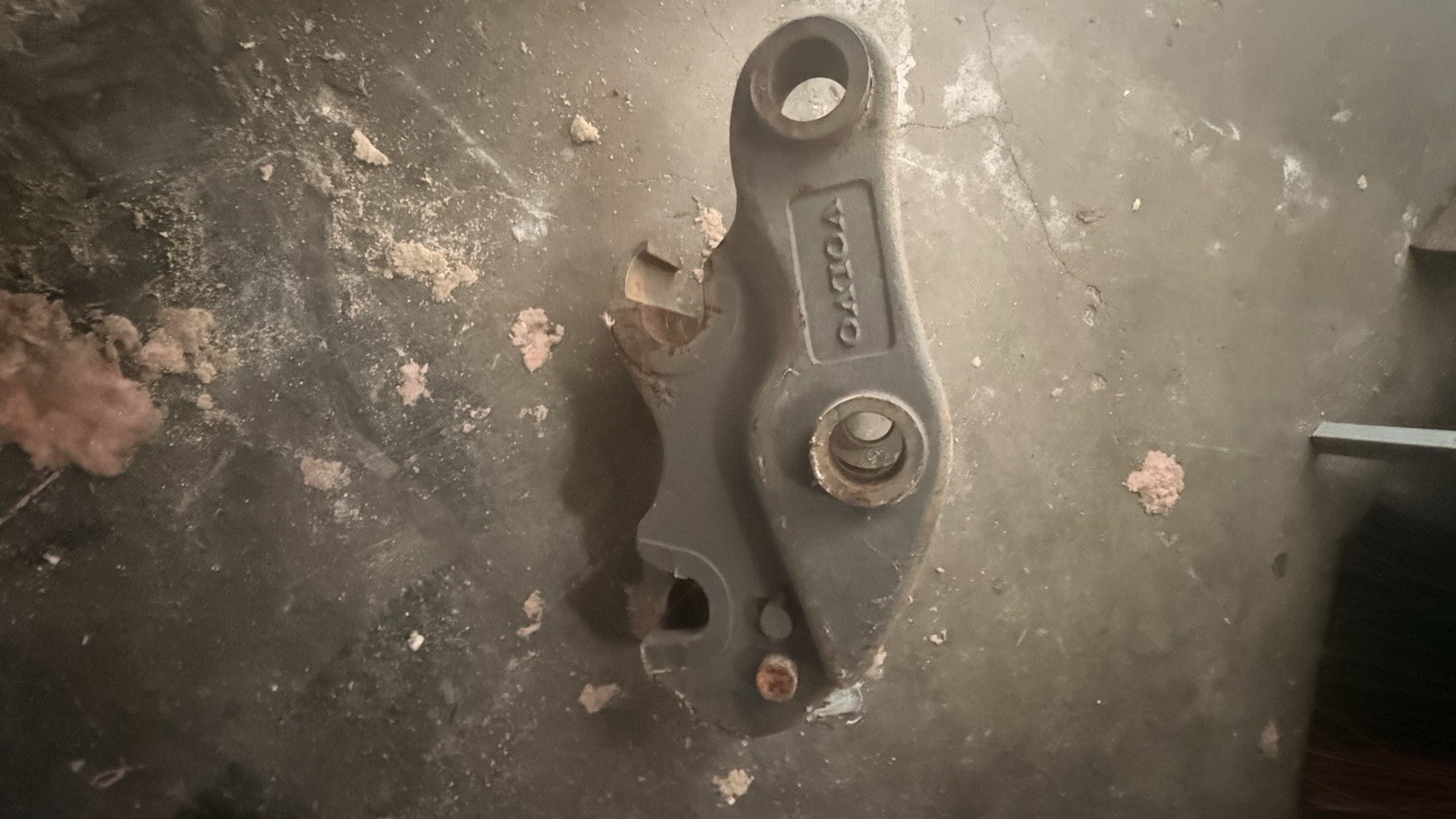 Volvo Excavator Quick Coupler Hitch | Fits EC35 / ECR38 | Part # EQ0200/50