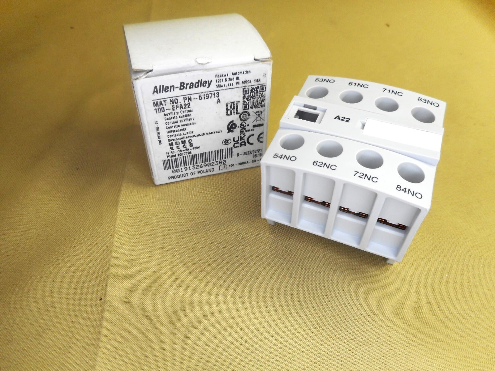 Allen Bradley 100-EFA22 auxiliary contact (NIB)