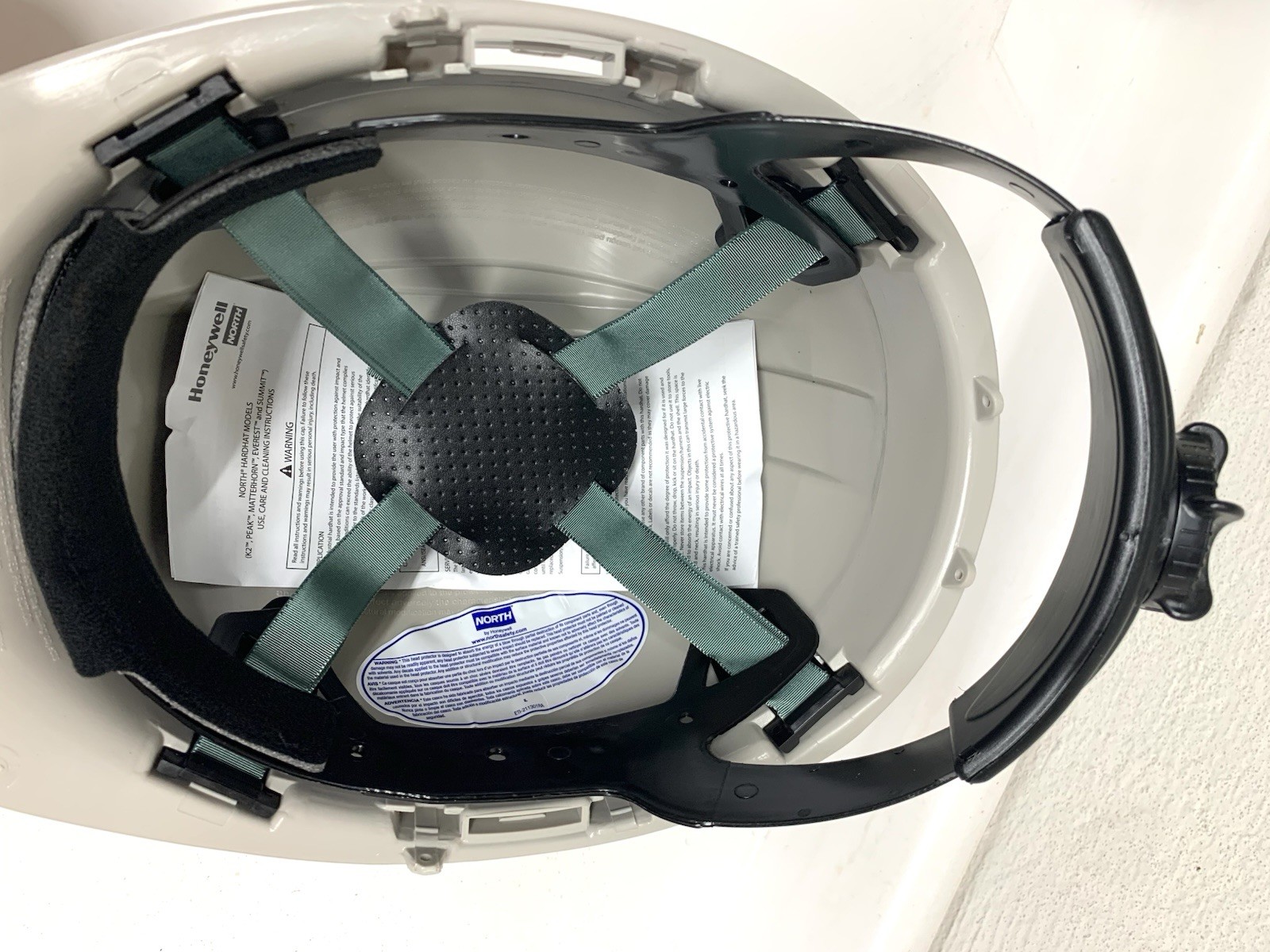 Honeywell North Gray Hard Hat Type 1 Class E 4pt Suspension A79 Front Brim