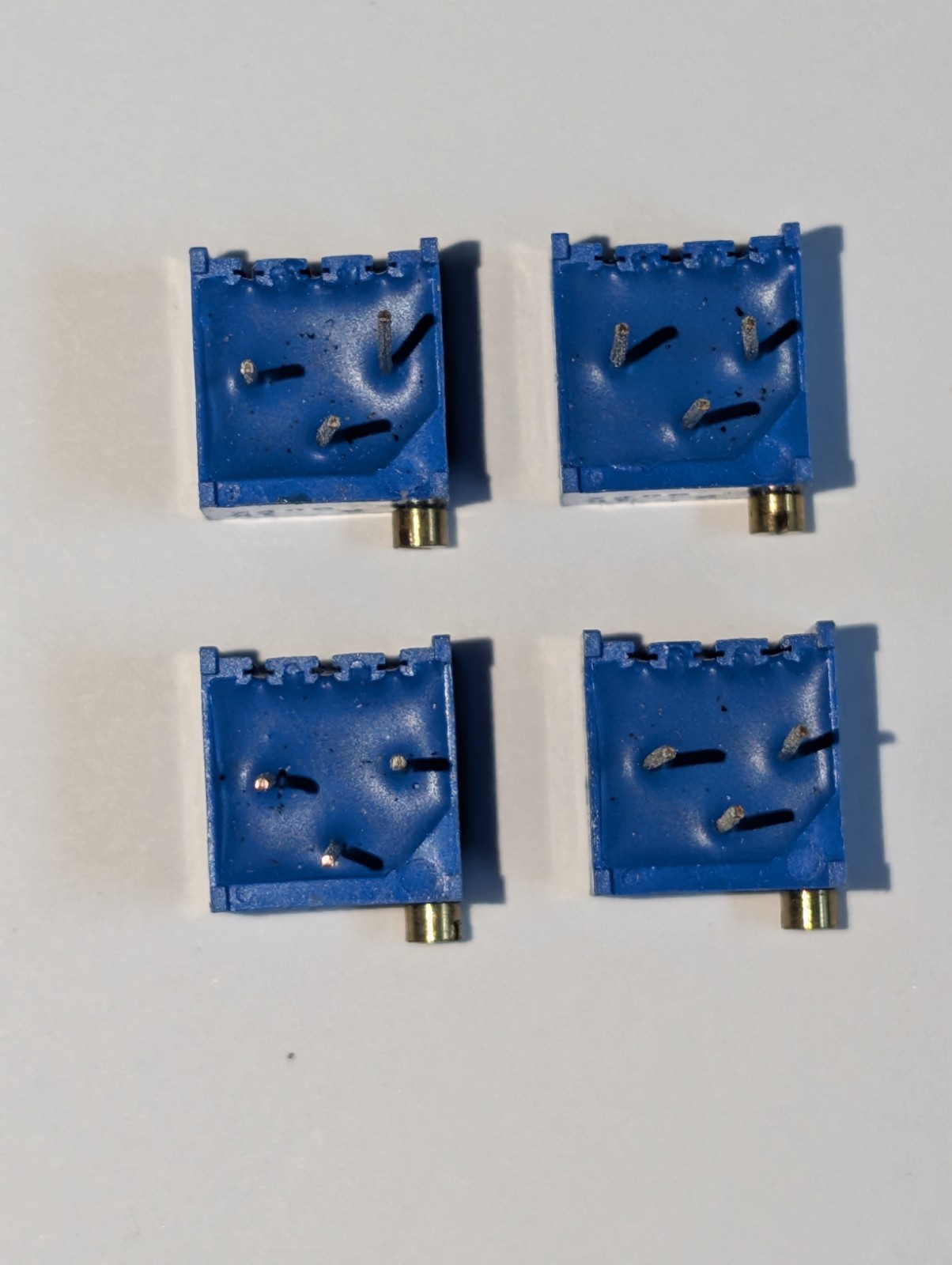 BOURNS 3299 Trimpot 10Ω to 2 MΩ TOP ADJ 25 Turn Side Adjust (4 Piece Lot) NOS