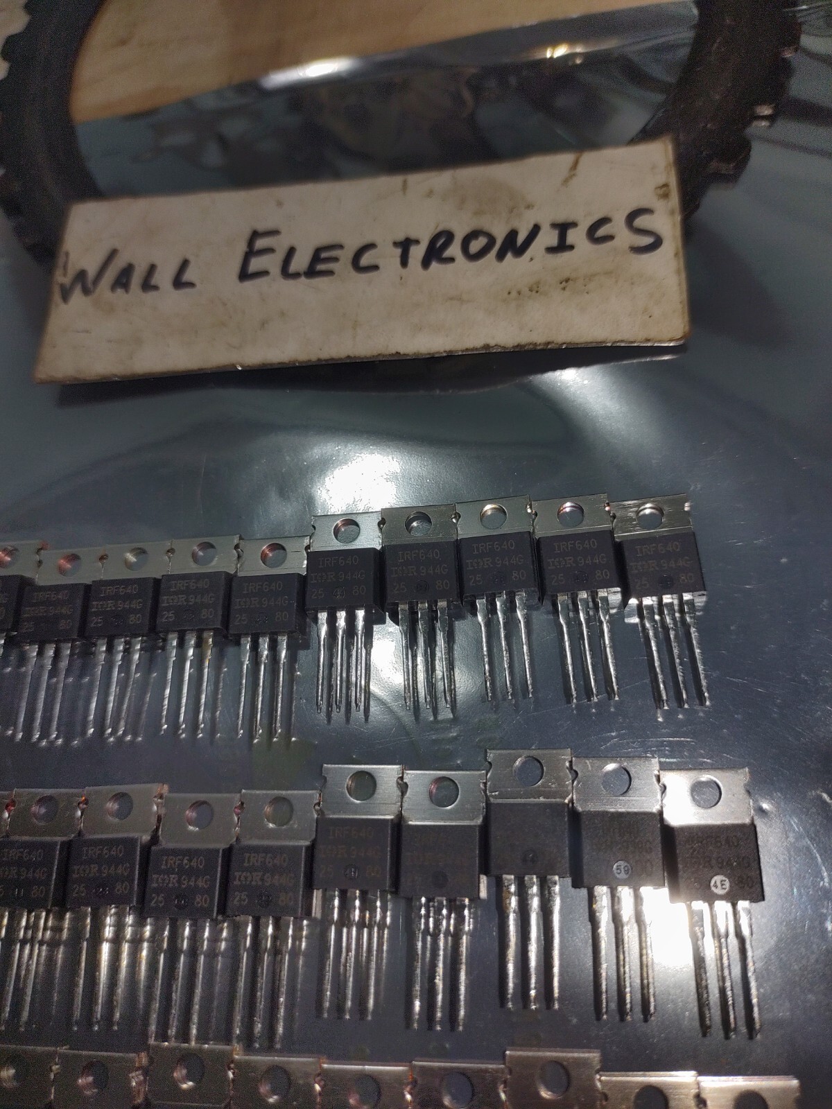 International Rectifier IRF640 Transistors =New Old Stock= LOT OF 10