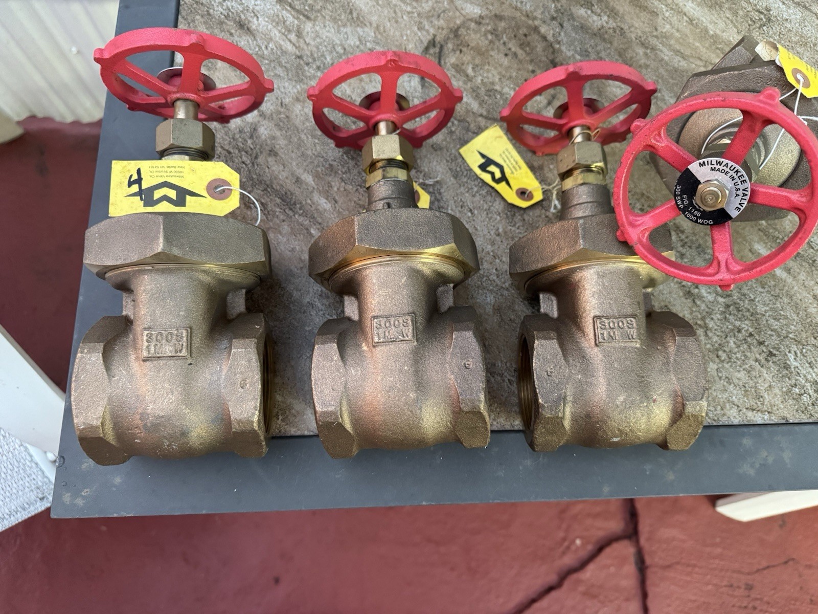 Brand New Milwaukee Gate Valve Class 300 2”,FNPT ,bronze 300 SWP 1000 Wog