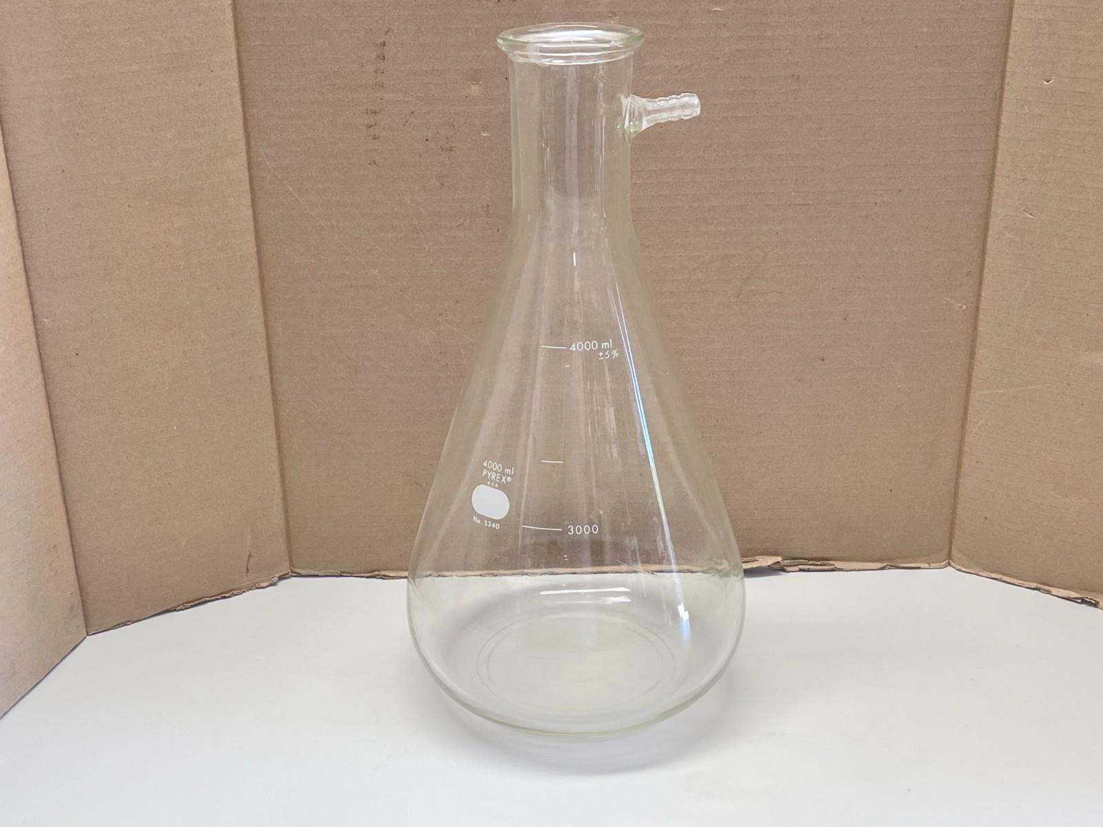 Pyrex 4000mL Heavy Wall Buchner Filtering Flask with Sidearm 5340