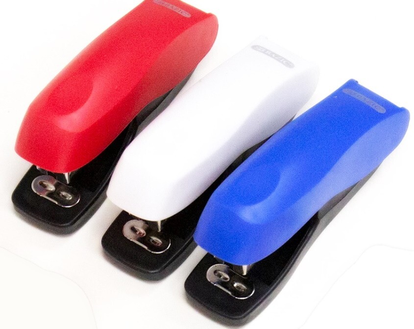 Two Tone Standard Stapler (26/6) with 500 Ct. Staples Random Color High-quality