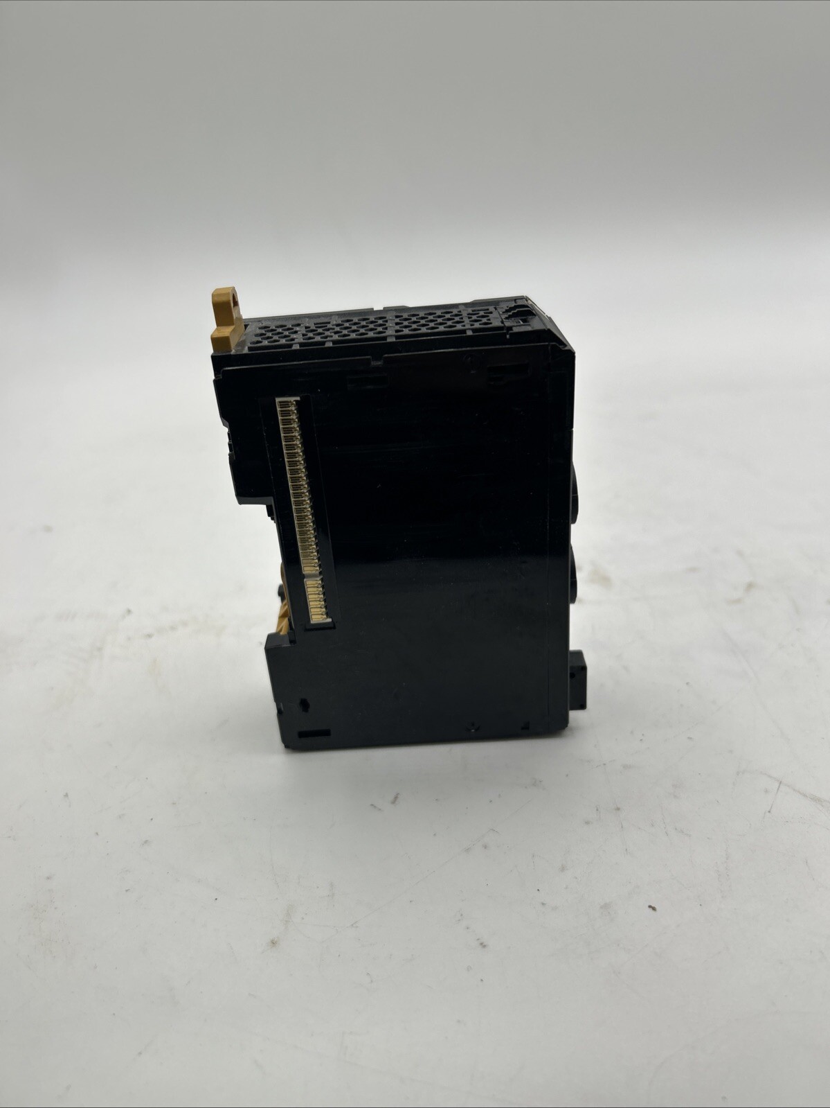 Omron NX-V680C2 PLC Module See Pics 30 Days Warranty