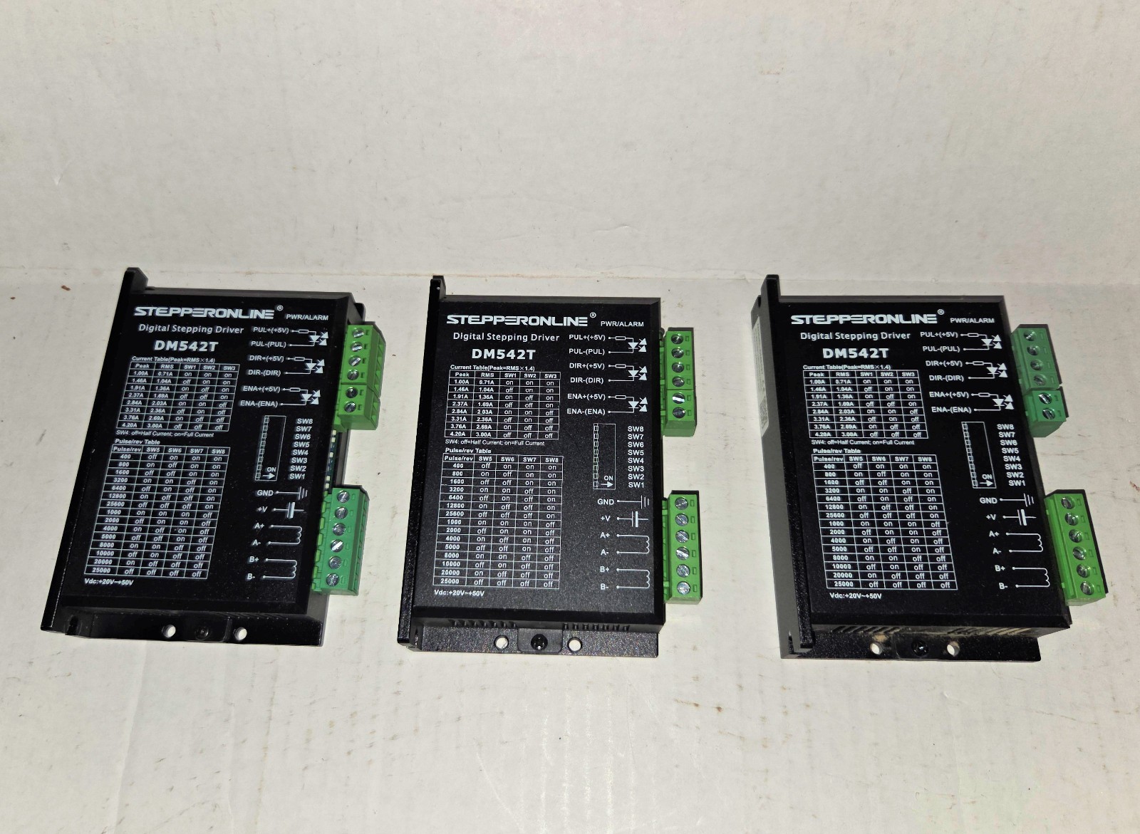 3 Stepperonline Stepper motor drivers DM542T for Nema 17/23 Motors