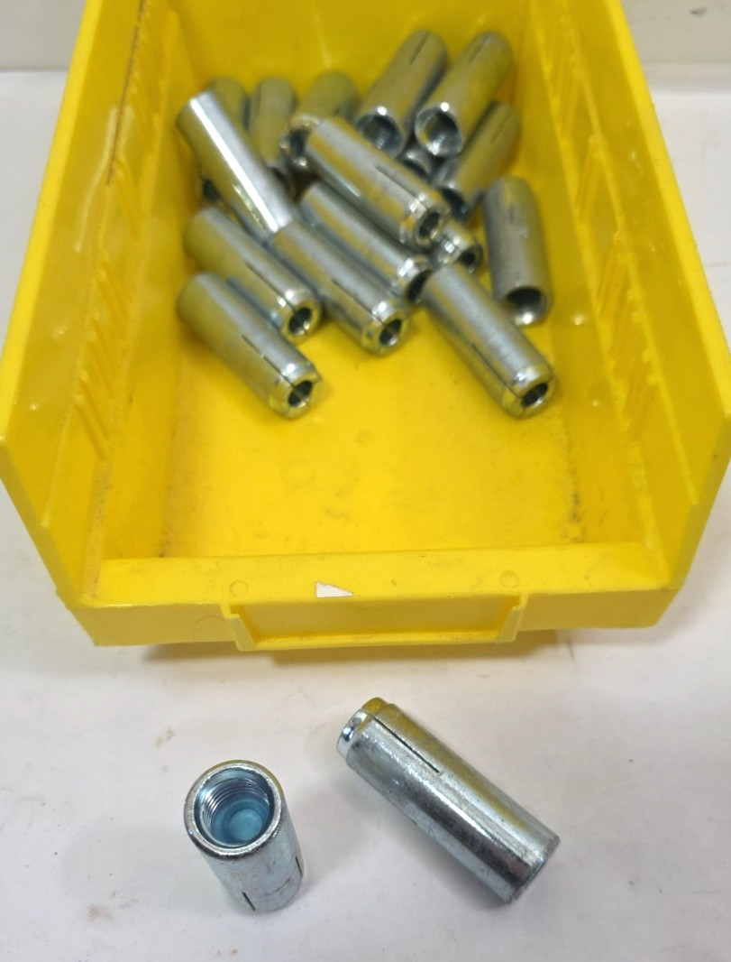 Lot of 18 , 5/8″-11 Drop-In Anchor Zinc Plated 2″ Length