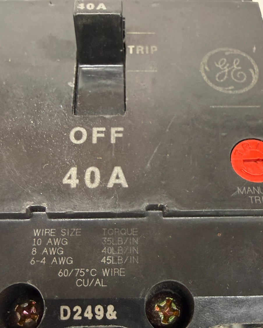 GE TEY340ST12 40Amp 3Pole 480/277VAC 14kA Bolt-On Circuit Breaker TEYST12 Shunt