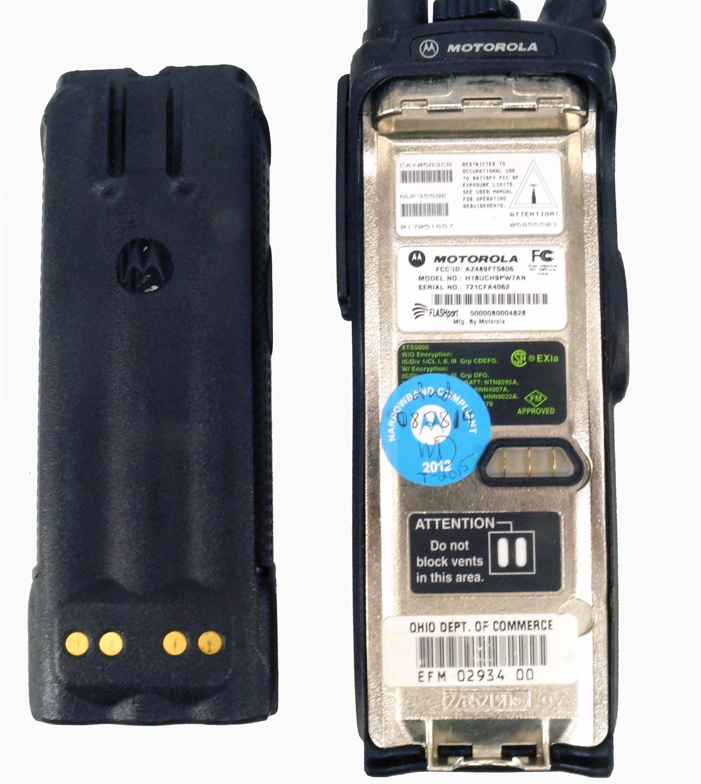 Motorola XTS5000 Model III 700/800MHZ P25 Digital Radio Charger/Battery/Mic LotA
