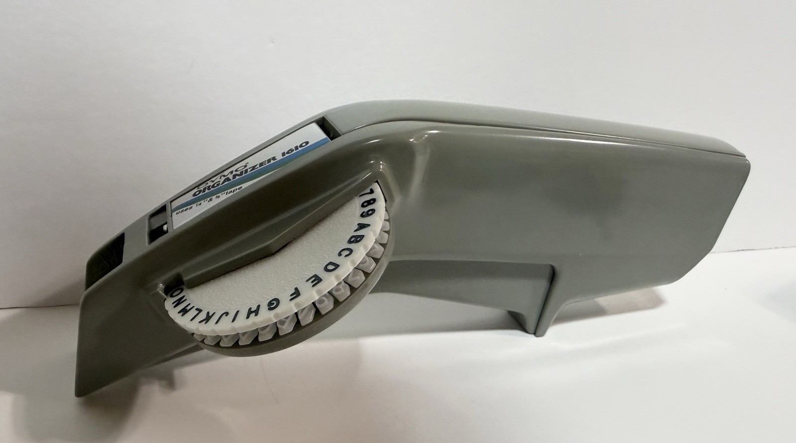 Vintage Dymo Organizer 1610 Embossing Label Maker 1/4 3/8 Tape – w/Box 1996